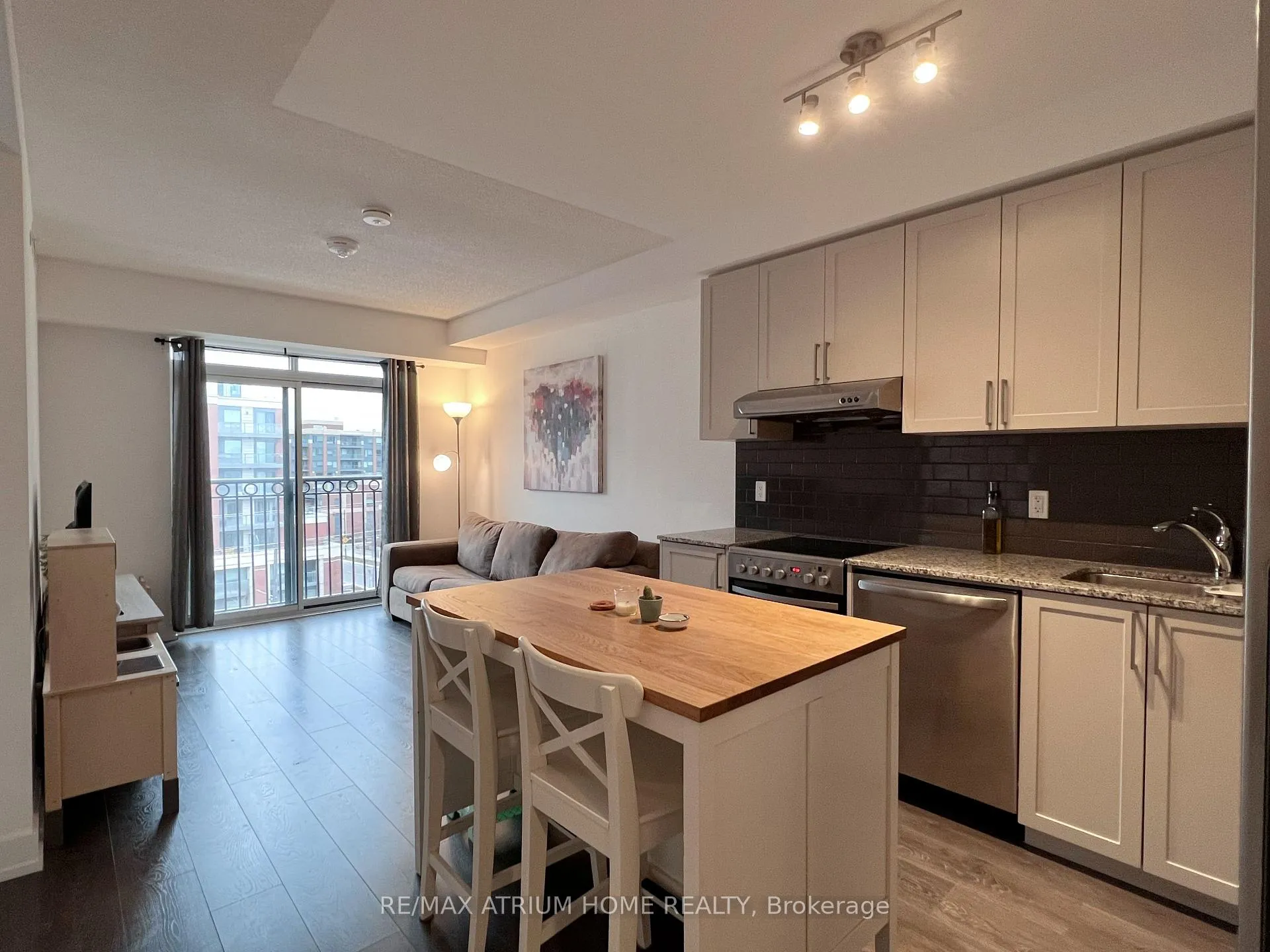 Photo 8 of Unit 609W, 268 Buchanan Drive, Markham, Unionville — HOMEH