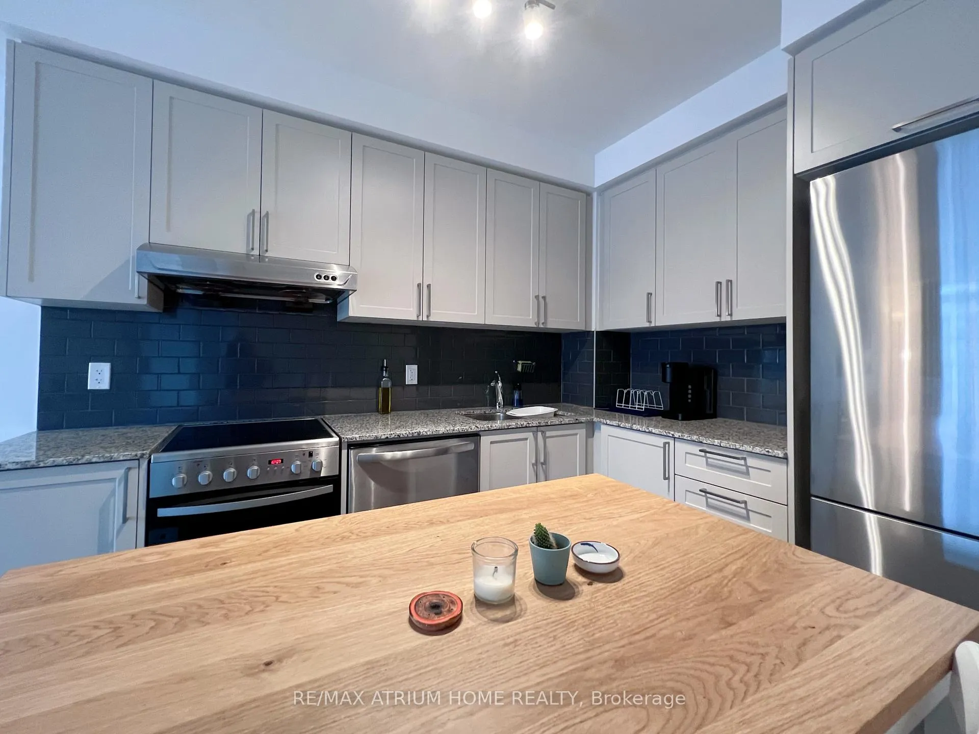 Photo 10 of Unit 609W, 268 Buchanan Drive, Markham, Unionville — HOMEH