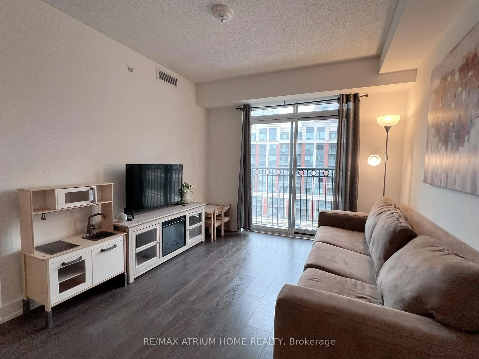 Photo 11 of Unit 609W, 268 Buchanan Drive, Markham, Unionville — HOMEH
