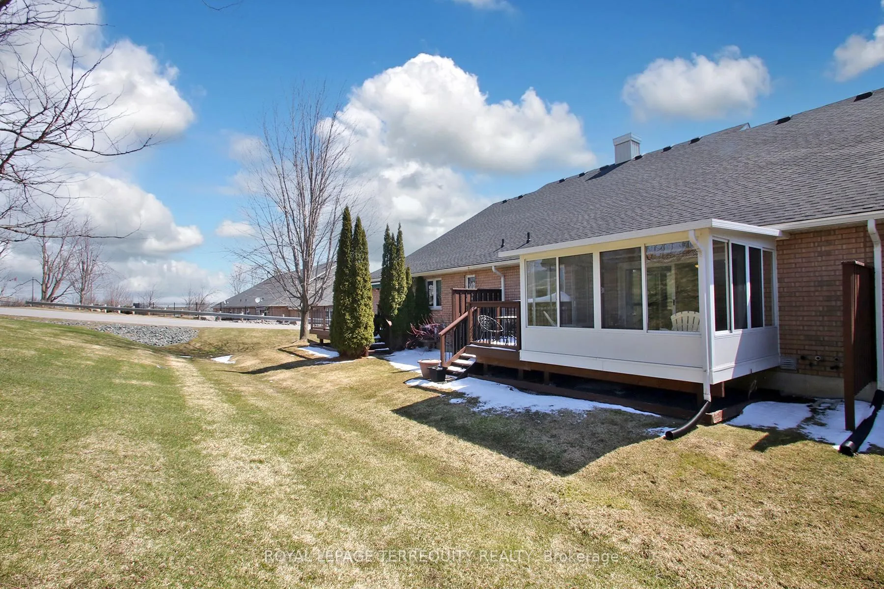 Photo 29 of Unit 69, 123 Village Crescent, Peterborough, Otonabee Ward 1 — HOMEH