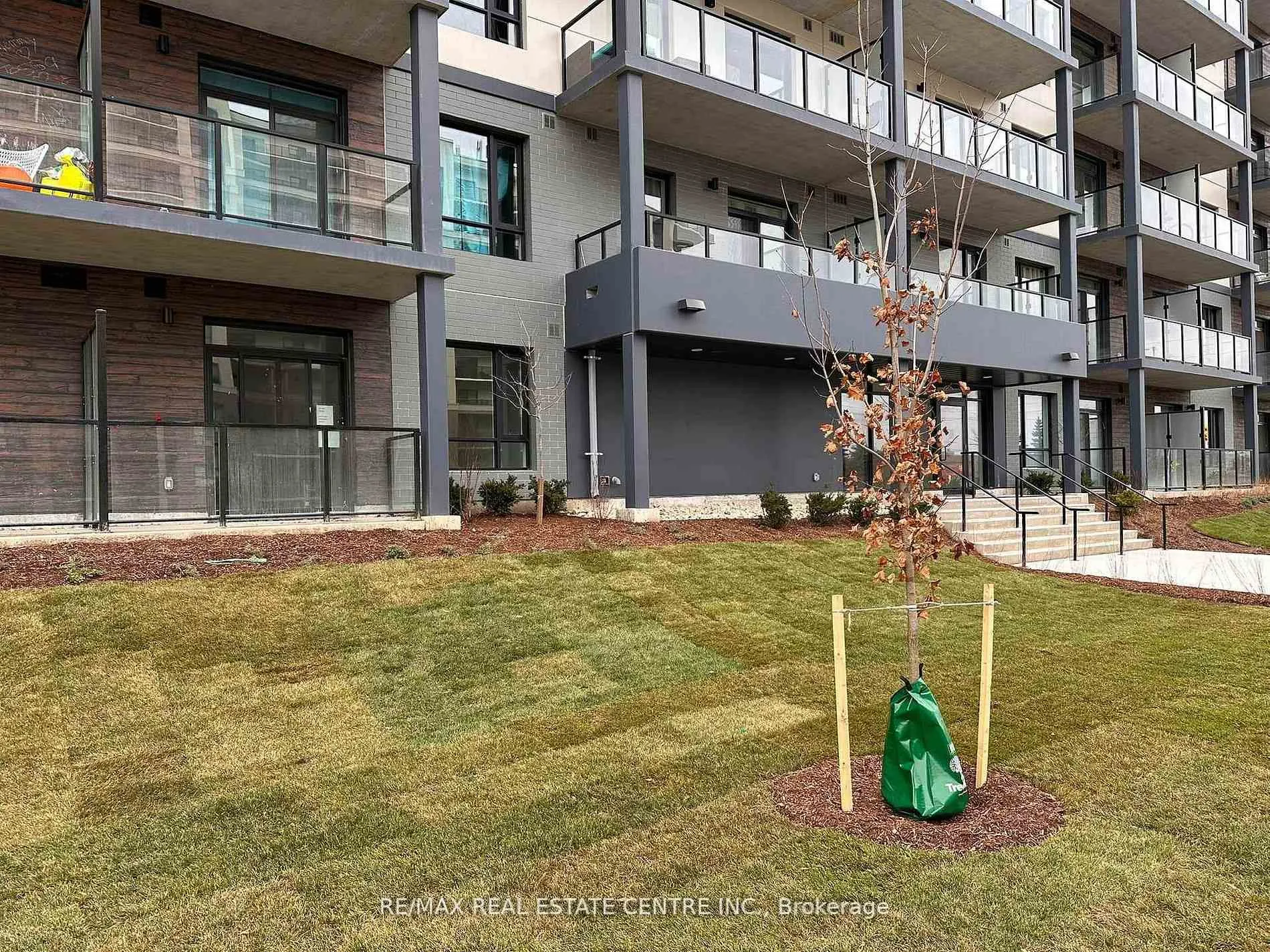 Photo 2 of Unit 101, 181 Elmira Road, Guelph, Willow West/Sugarbush/West Acres — HOMEH