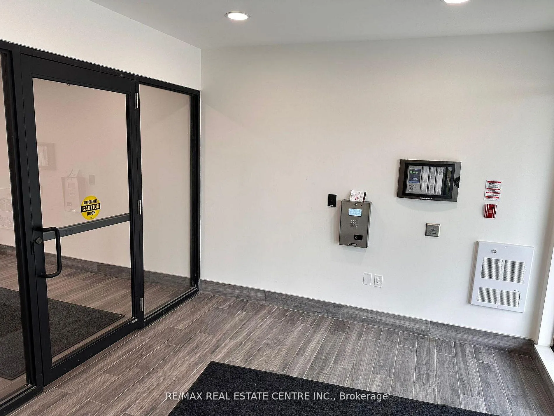Photo 3 of Unit 101, 181 Elmira Road, Guelph, Willow West/Sugarbush/West Acres — HOMEH