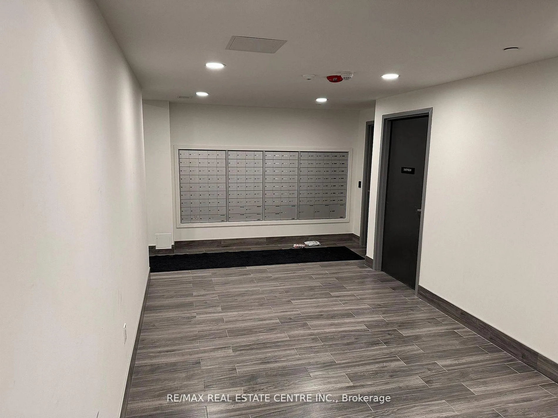 Photo 7 of Unit 101, 181 Elmira Road, Guelph, Willow West/Sugarbush/West Acres — HOMEH