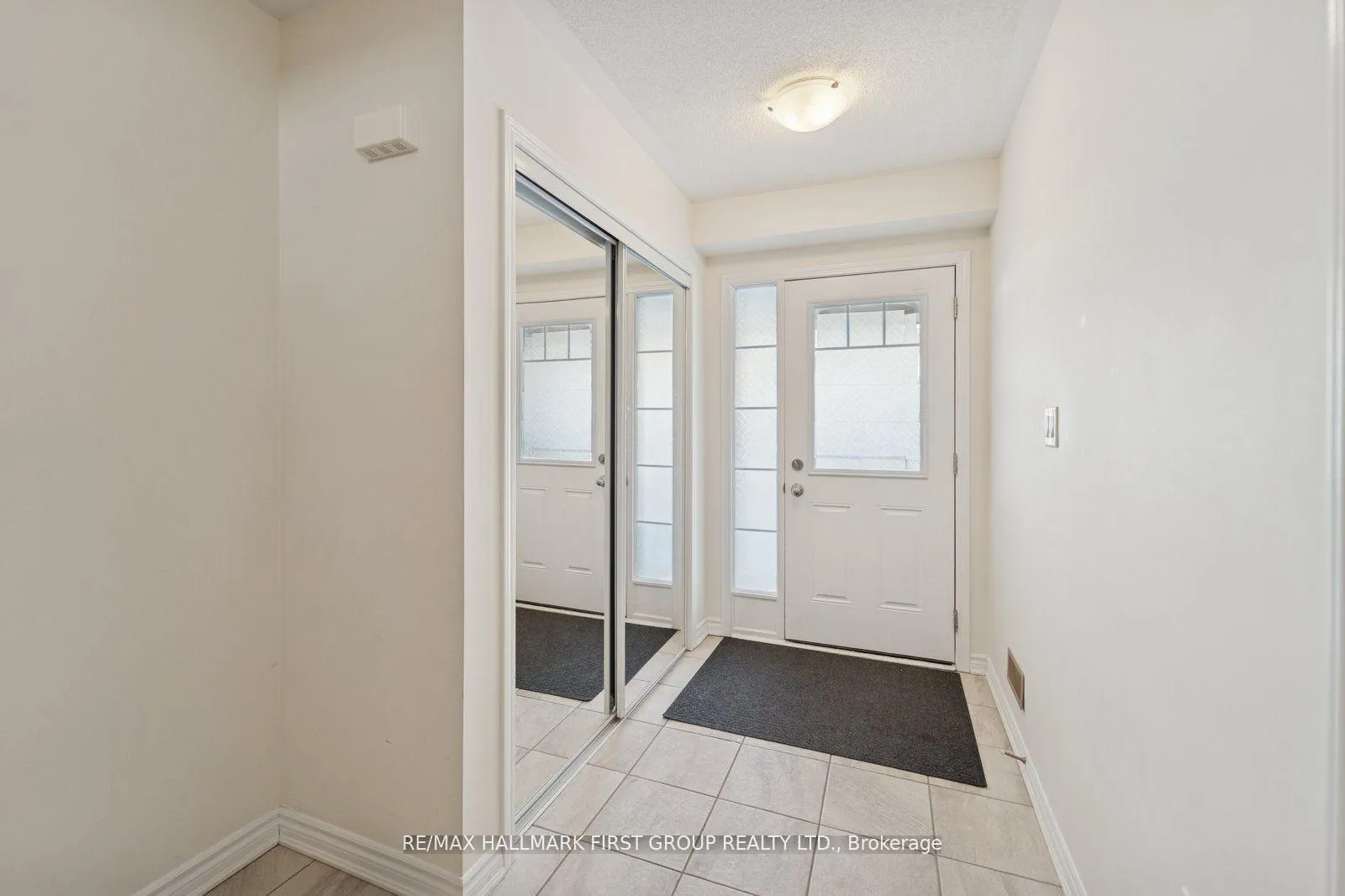 Photo 2 of 2442 Fall Harvest Crescent, Pickering, Rural Pickering — HOMEH