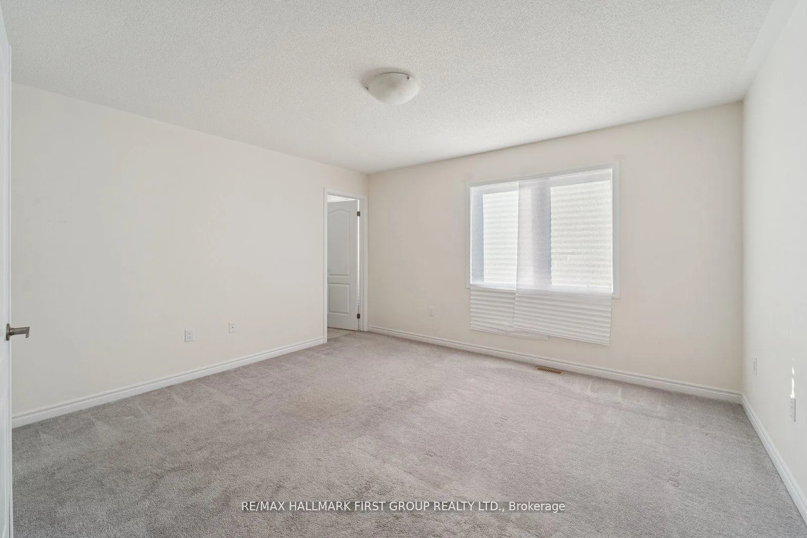 Photo 12 of 2442 Fall Harvest Crescent, Pickering, Rural Pickering — HOMEH