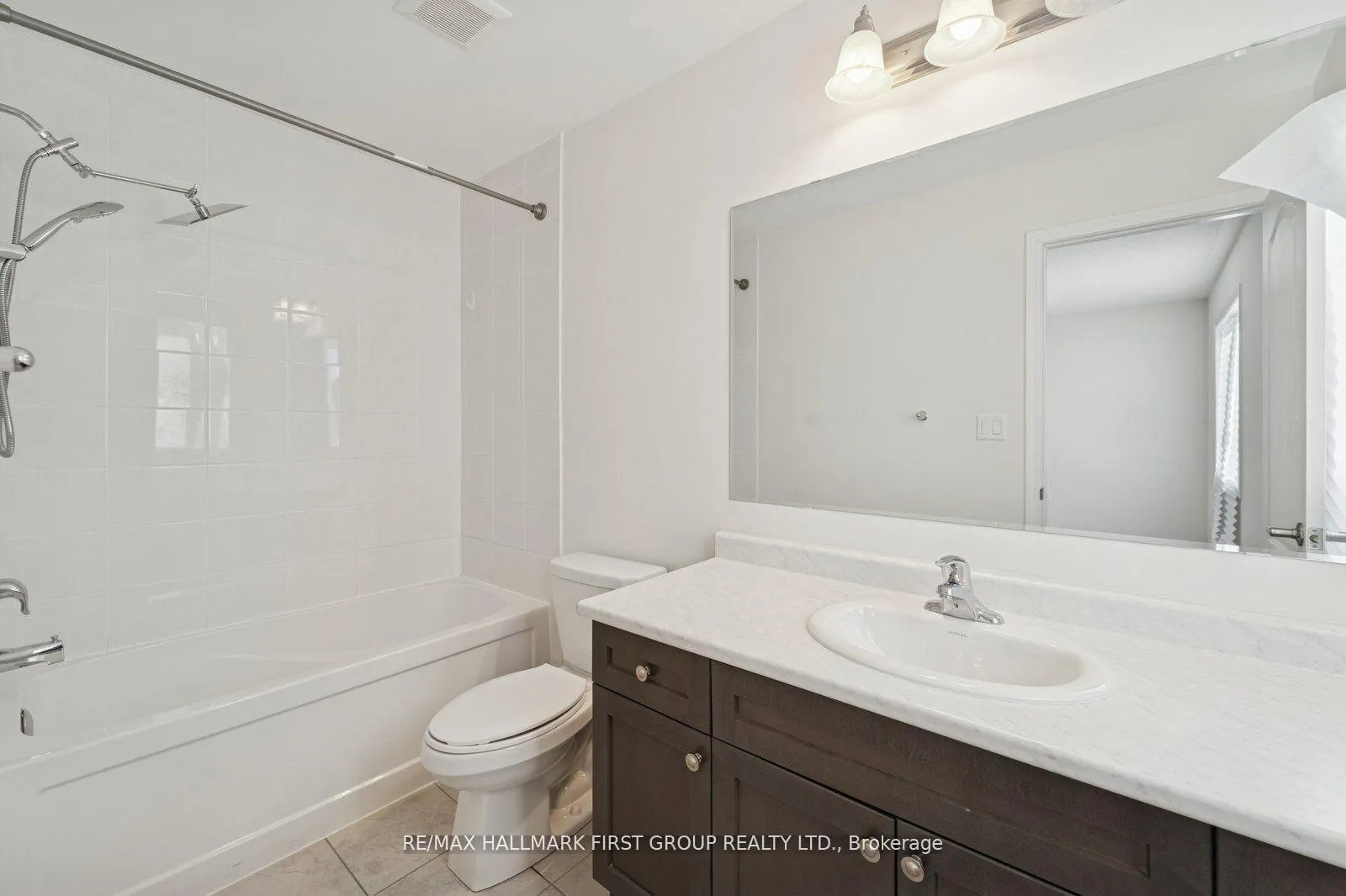 Photo 14 of 2442 Fall Harvest Crescent, Pickering, Rural Pickering — HOMEH