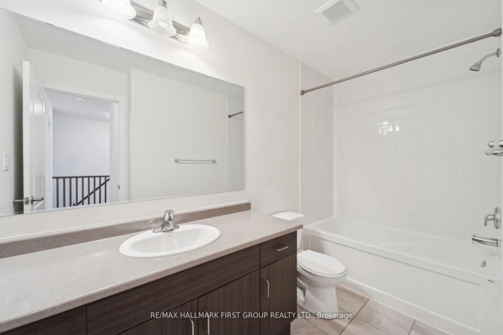 Photo 16 of 2442 Fall Harvest Crescent, Pickering, Rural Pickering — HOMEH