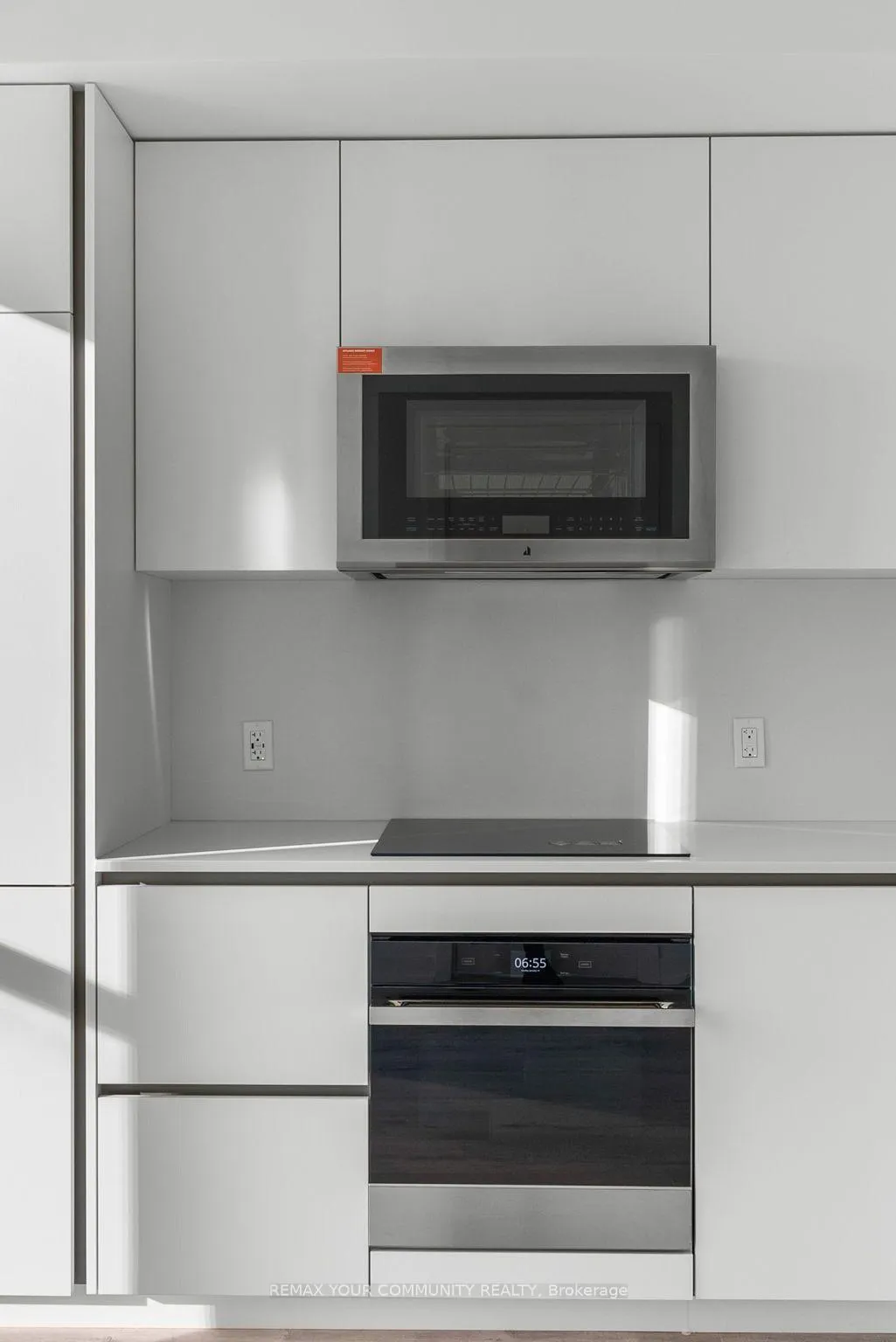 Photo 4 of Unit 4502, 327 King Street W, Toronto, Waterfront Communities — HOMEH