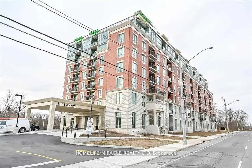 Front of Unit 213, 2750 King Street E
