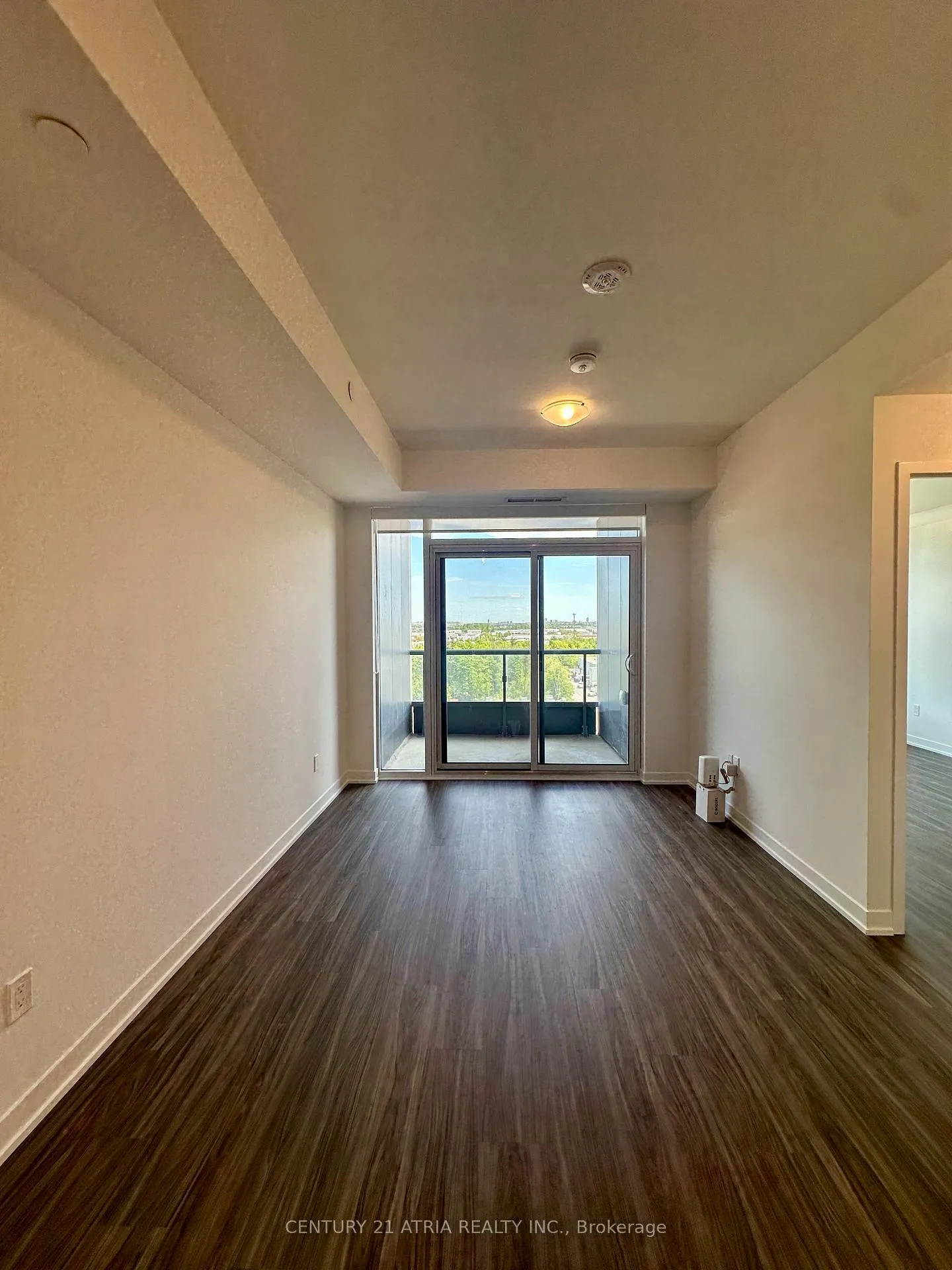Photo 4 of Unit 1008, 474 Caldari Road, Vaughan, Concord — HOMEH