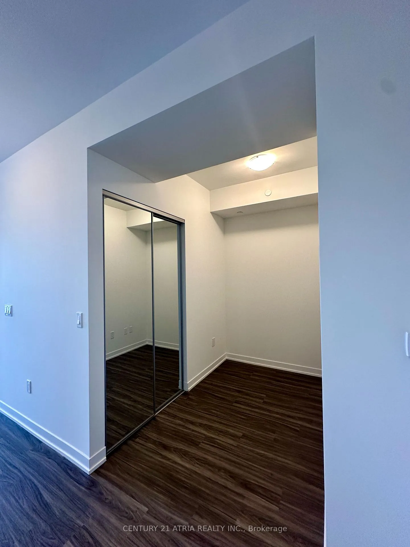 Photo 8 of Unit 1008, 474 Caldari Road, Vaughan, Concord — HOMEH