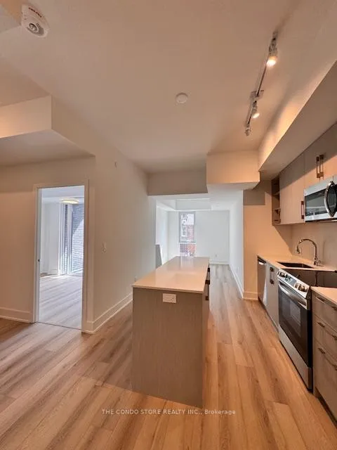Photo 3 of Unit 202, 8 Manor Road W, Toronto, Yonge-Eglinton — HOMEH