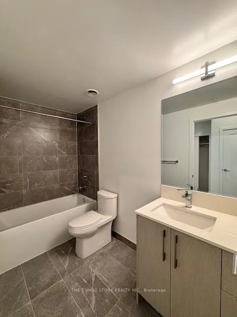Photo 5 of Unit 202, 8 Manor Road W, Toronto, Yonge-Eglinton — HOMEH
