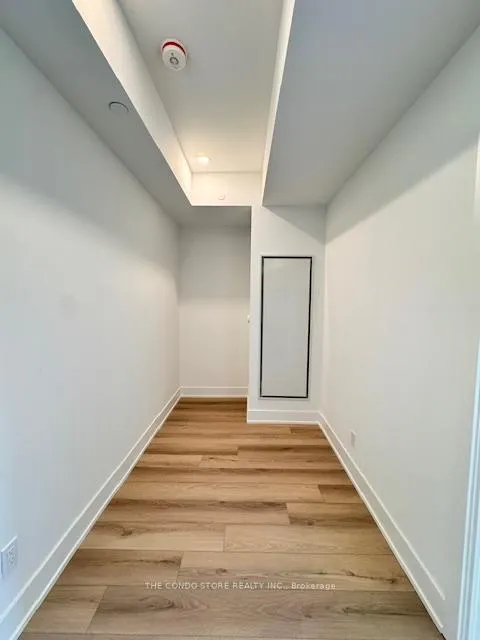 Photo 8 of Unit 202, 8 Manor Road W, Toronto, Yonge-Eglinton — HOMEH