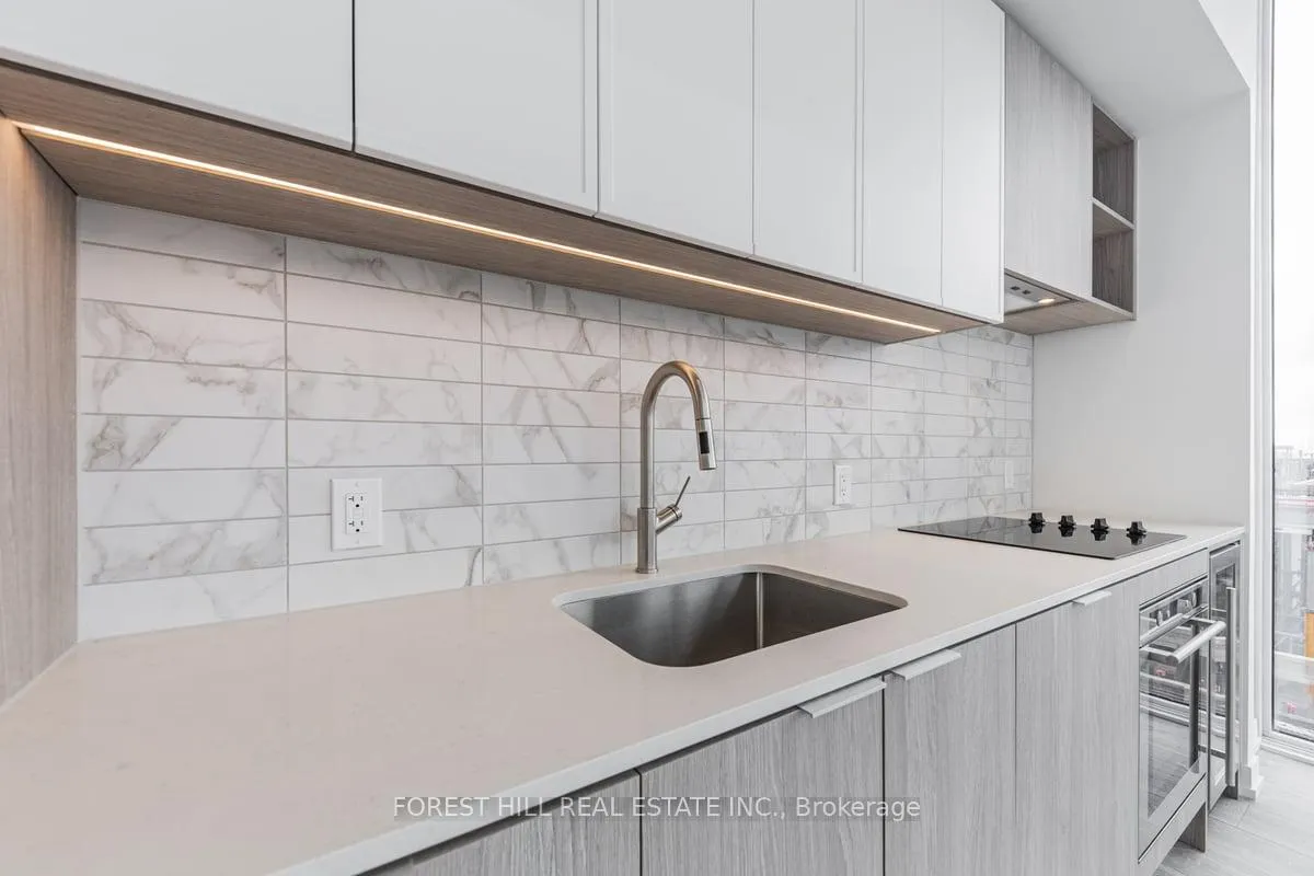Photo 9 of Unit 1018, 2020 Bathurst Street, Toronto, Humewood-Cedarvale — HOMEH