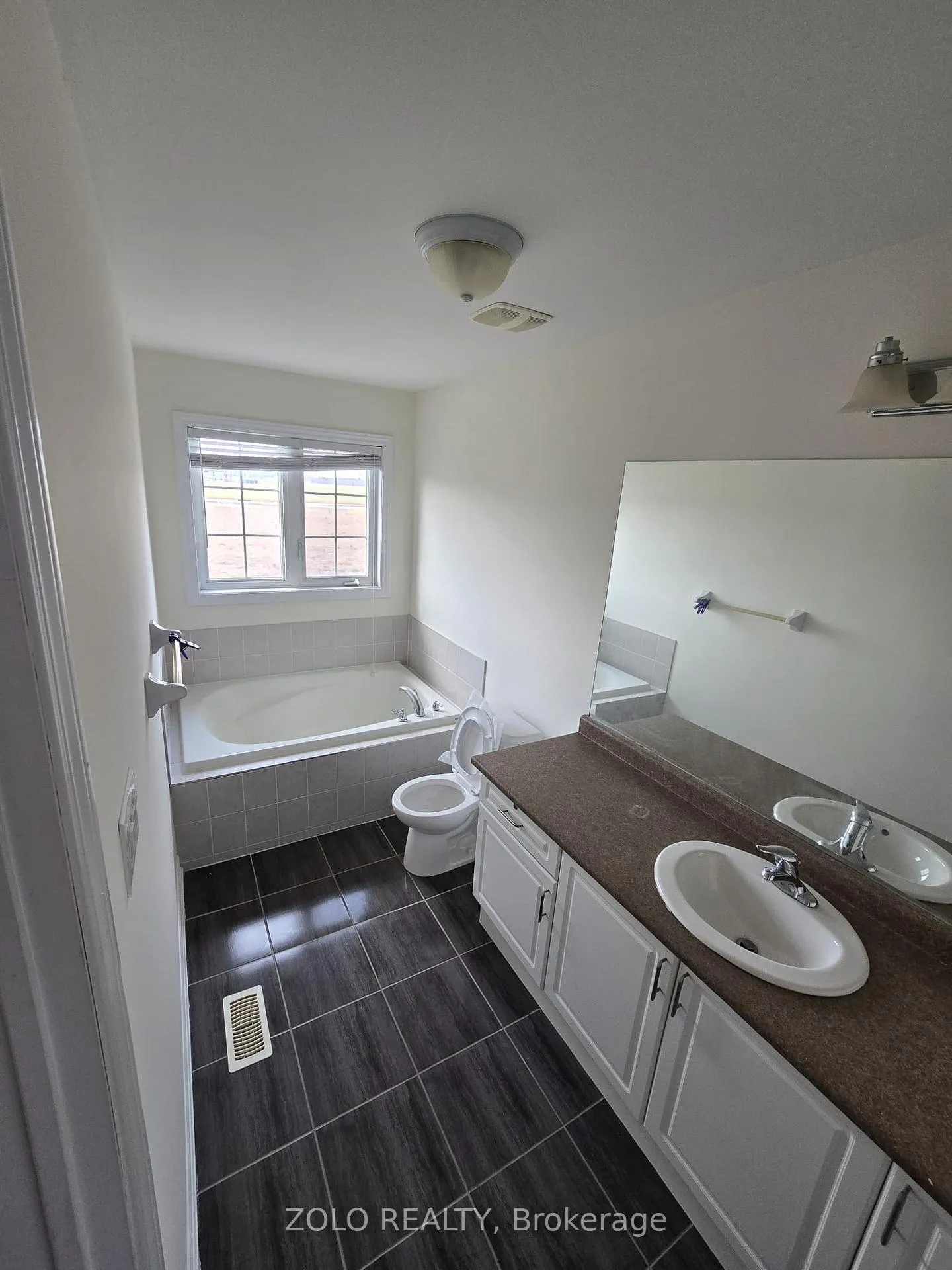 Photo 2 of 12 Agava Street, Brampton, Northwest Brampton — HOMEH