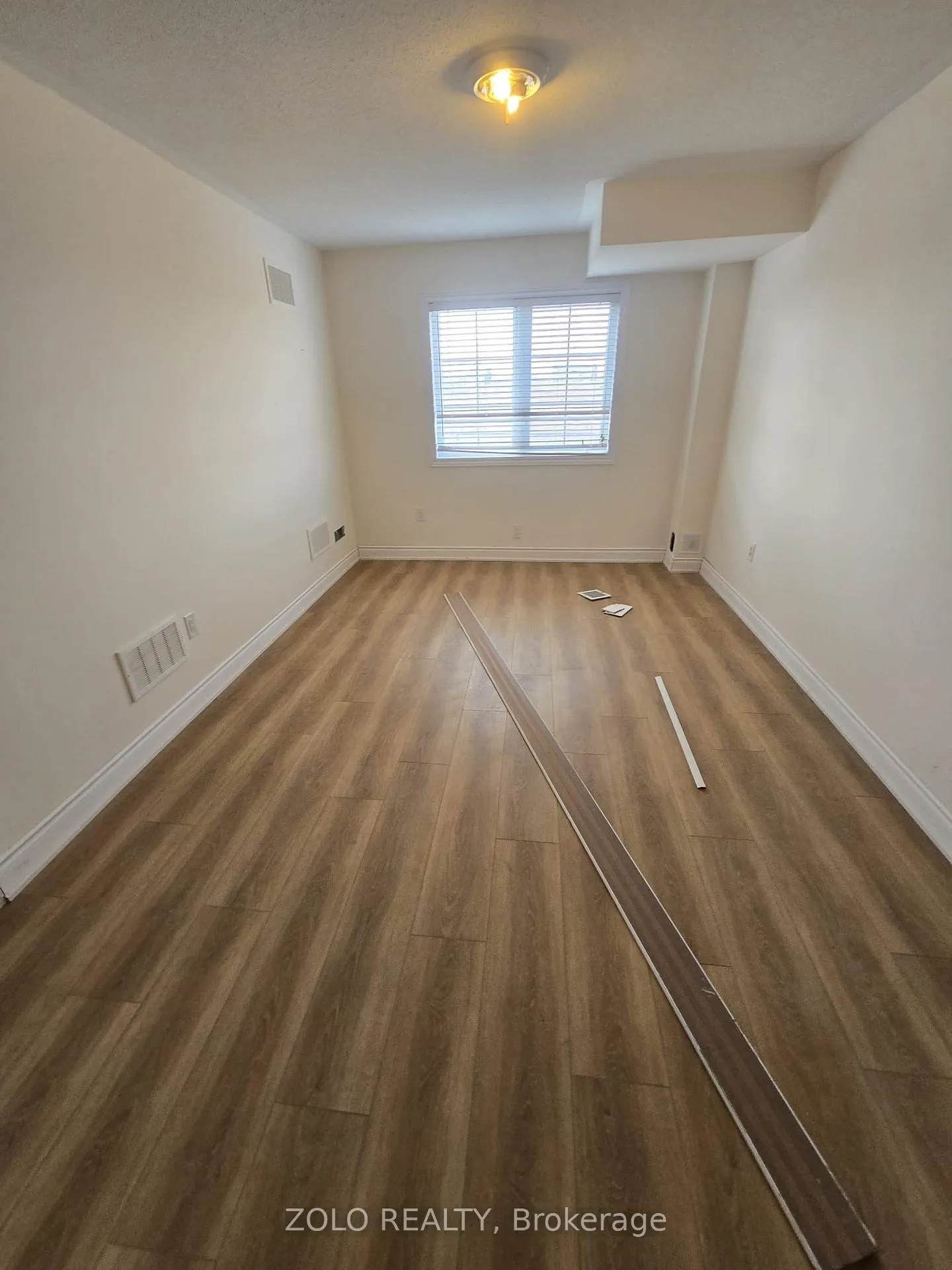 Photo 4 of 12 Agava Street, Brampton, Northwest Brampton — HOMEH