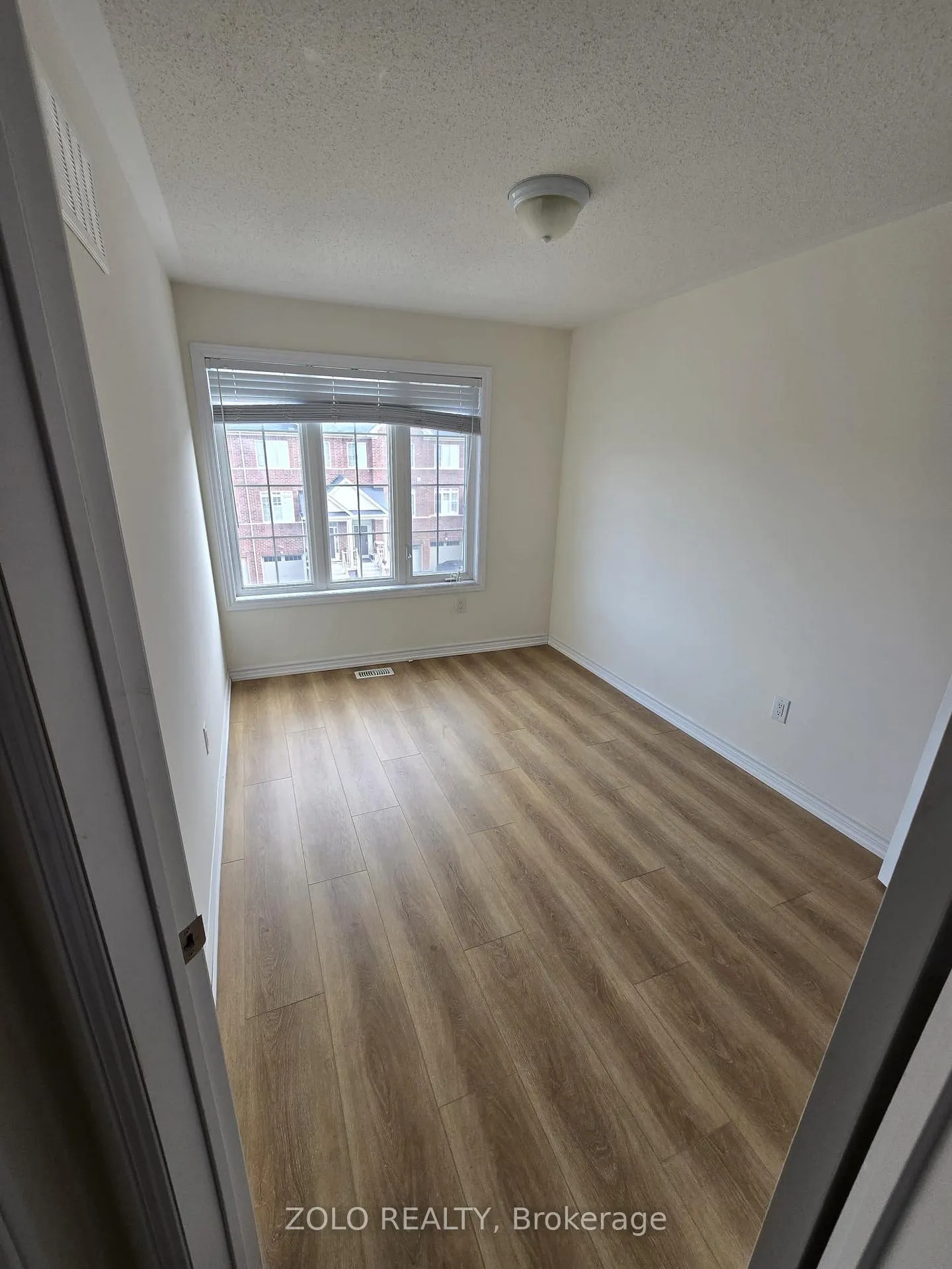 Photo 8 of 12 Agava Street, Brampton, Northwest Brampton — HOMEH