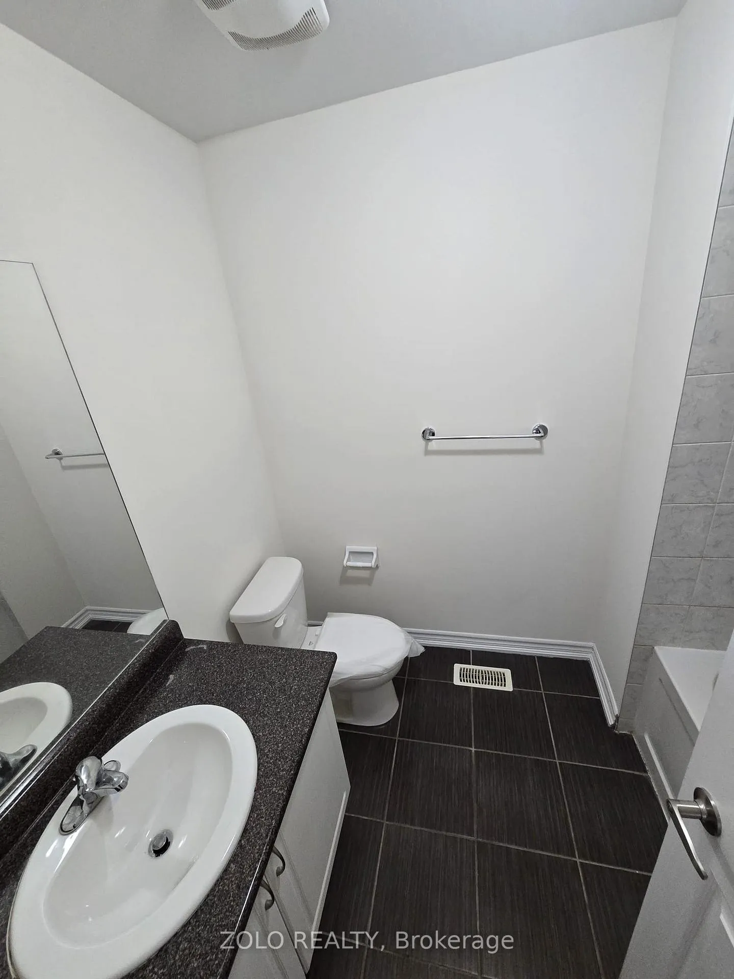 Photo 9 of 12 Agava Street, Brampton, Northwest Brampton — HOMEH