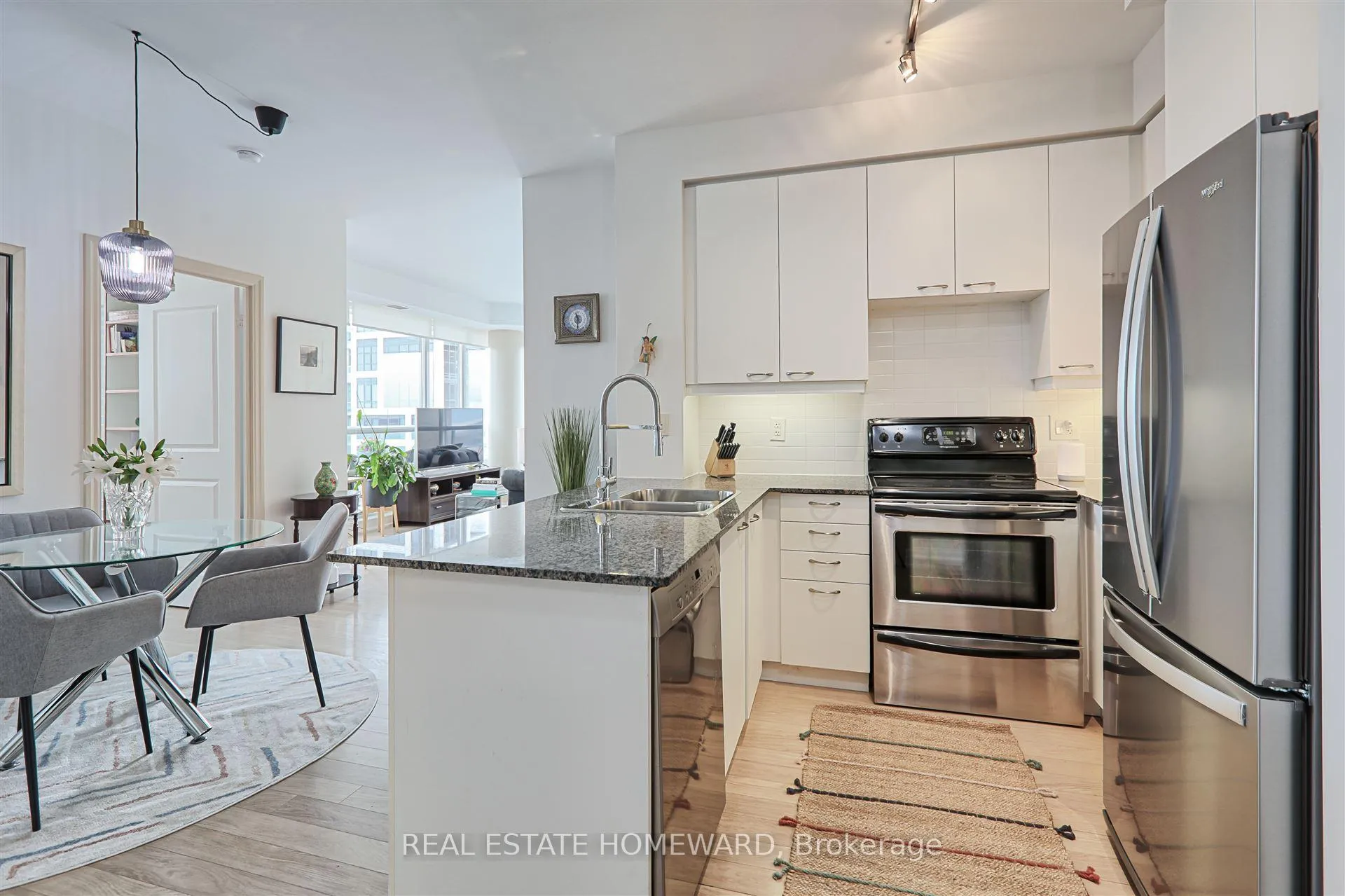 Photo 3 of Unit 507, 500 St Clair Avenue W, Toronto, Forest Hill South — HOMEH