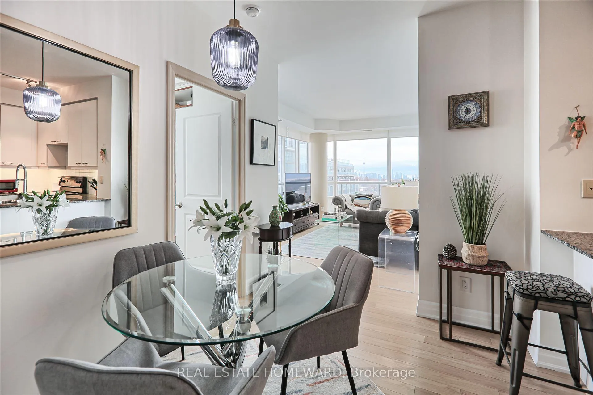 Photo 9 of Unit 507, 500 St Clair Avenue W, Toronto, Forest Hill South — HOMEH