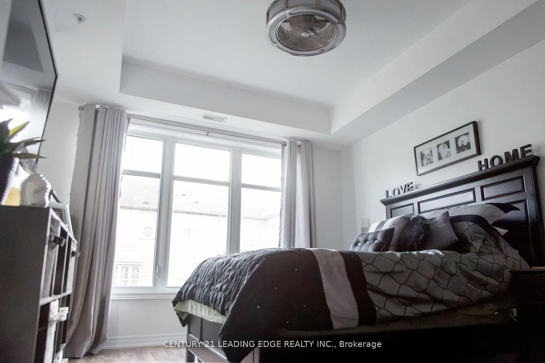 Photo 11 of Unit 213, 650 Gordon Street, Whitby, Port Whitby — HOMEH