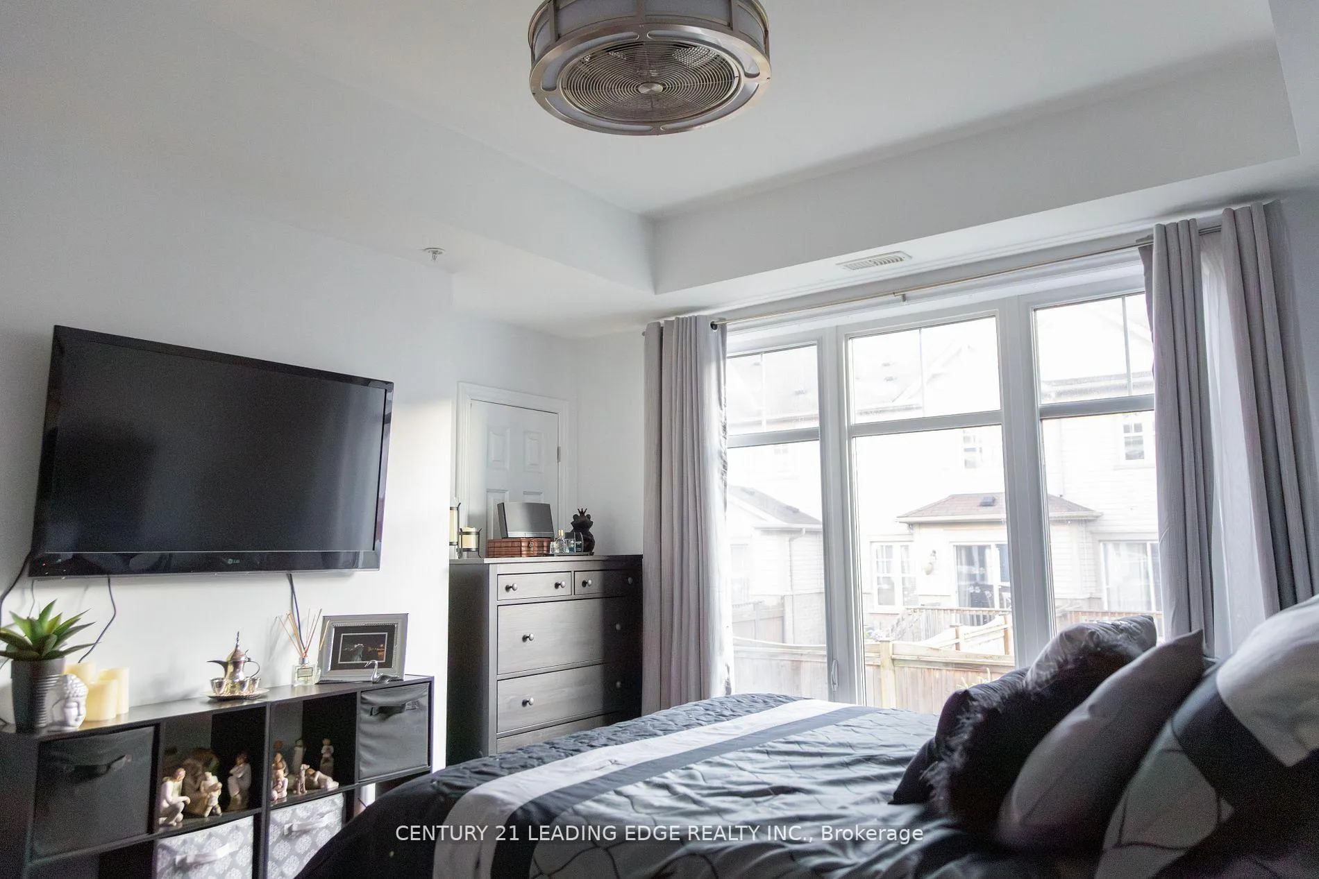 Photo 13 of Unit 213, 650 Gordon Street, Whitby, Port Whitby — HOMEH
