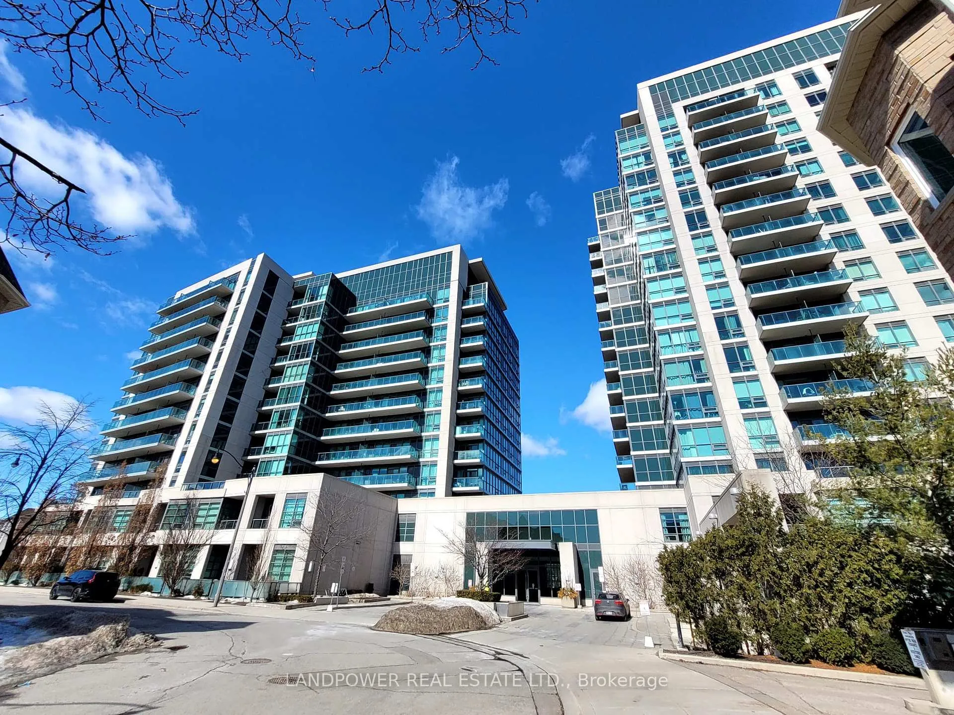 Photo 1 of Unit 320, 35 Brian Peck Crescent, Toronto, Thorncliffe Park — HOMEH