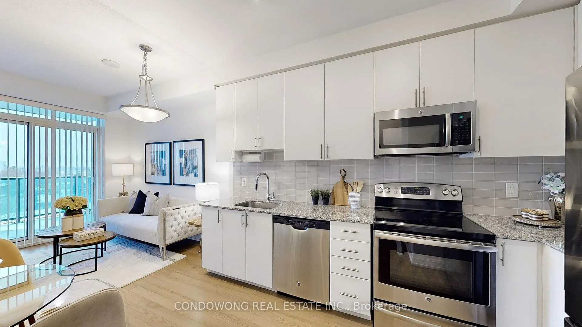 Photo 6 of Unit 620, 7167 Yonge Street, Markham, Thornhill — HOMEH