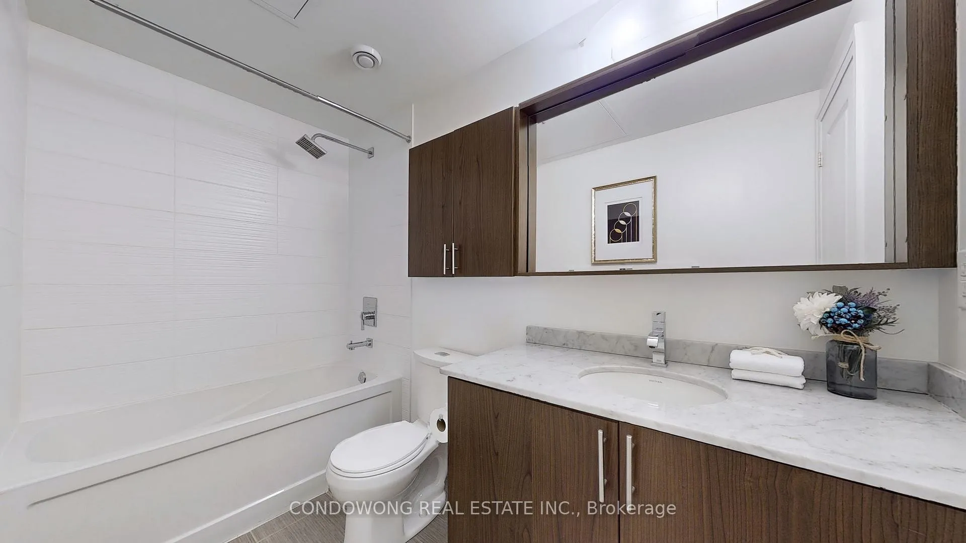 Photo 10 of Unit 620, 7167 Yonge Street, Markham, Thornhill — HOMEH