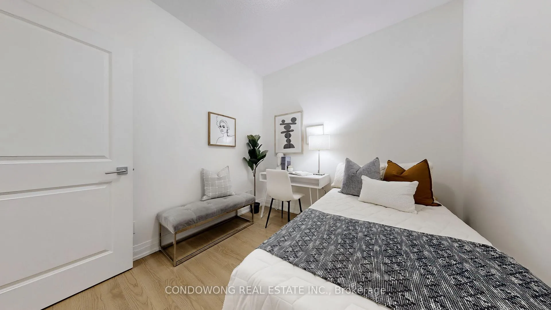 Photo 12 of Unit 620, 7167 Yonge Street, Markham, Thornhill — HOMEH
