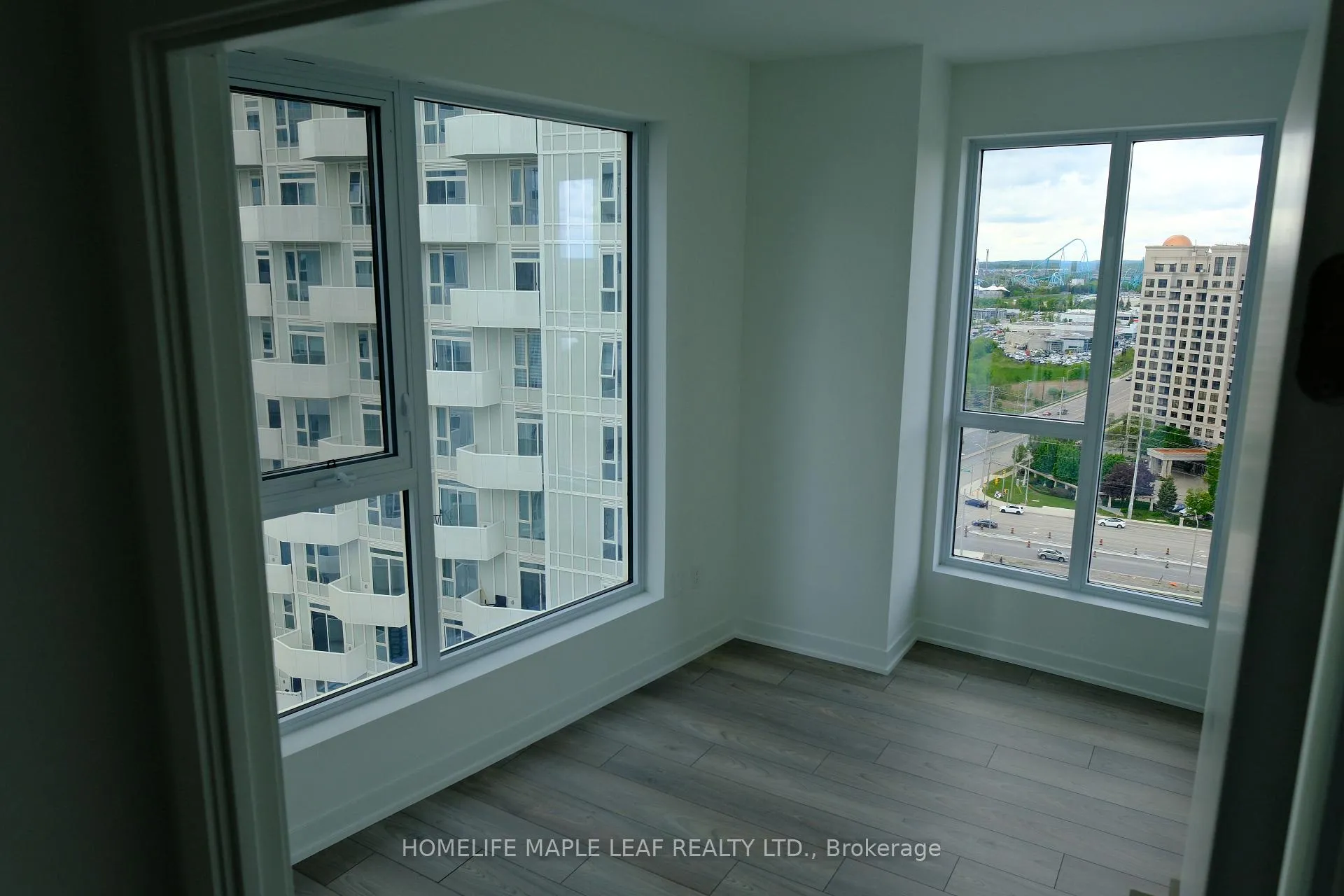 Photo 6 of Unit 1503, 474 Caldari Road, Vaughan, Concord — HOMEH