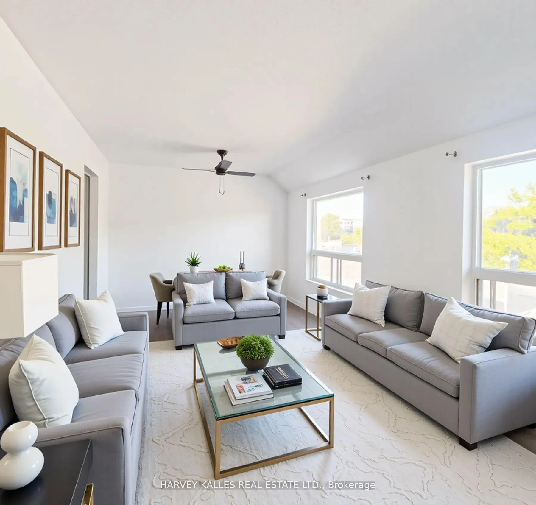 Front of Unit A, 3823 Lake Shore Boulevard