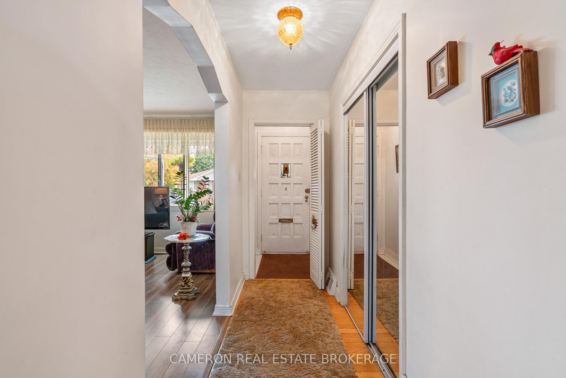 Photo 2 of 611 Carleton Street, Cornwall — HOMEH