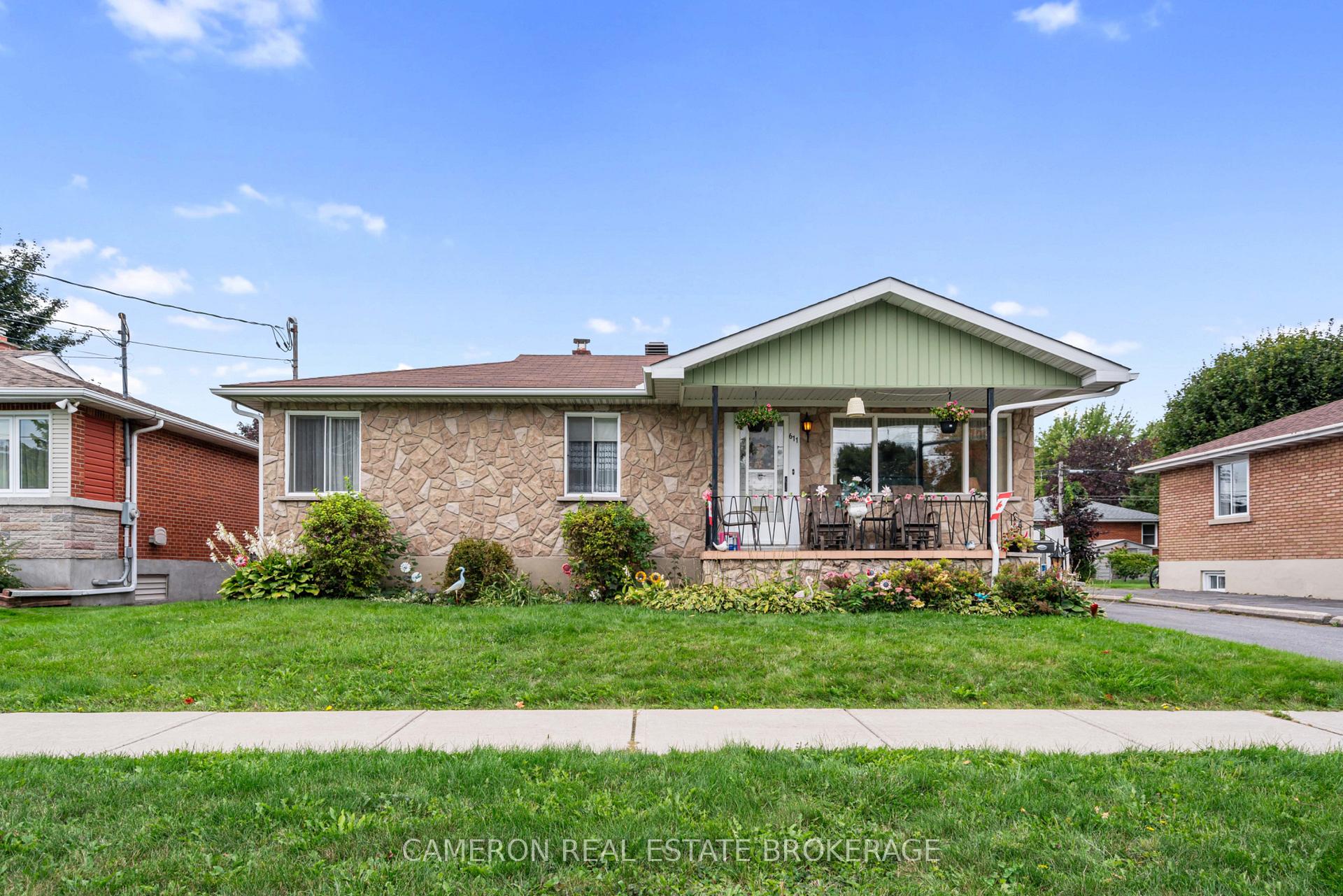 Photo 18 of 611 Carleton Street, Cornwall — HOMEH