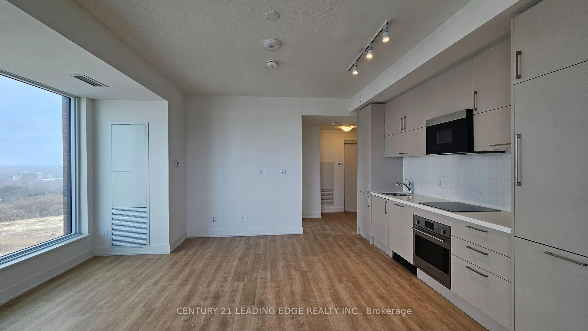 Photo 5 of Unit 1802, 38 Andre De Grasse Street N, Markham, Unionville — HOMEH