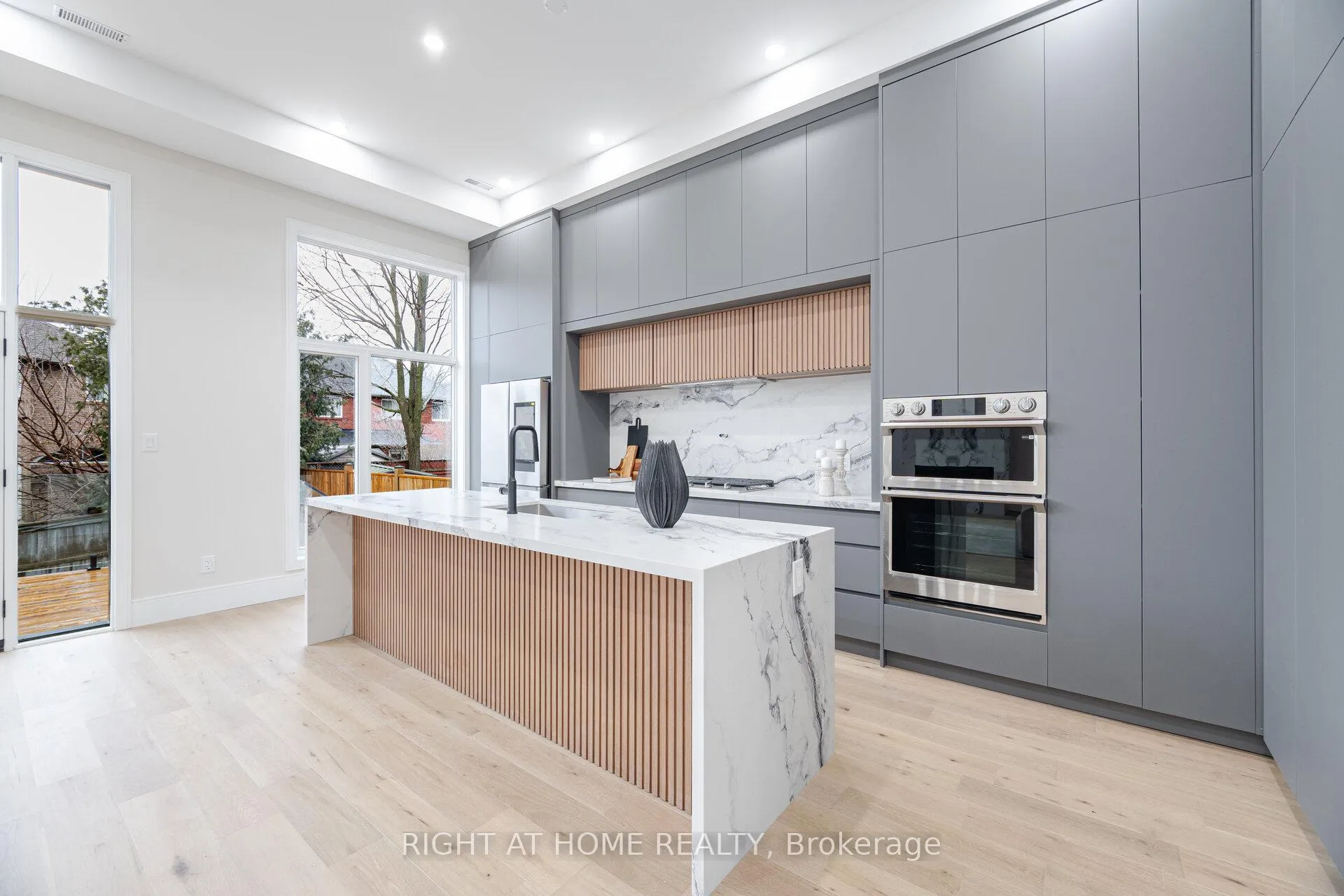 Photo 9 of 1950 Rosebank Road, Pickering, Amberlea — HOMEH