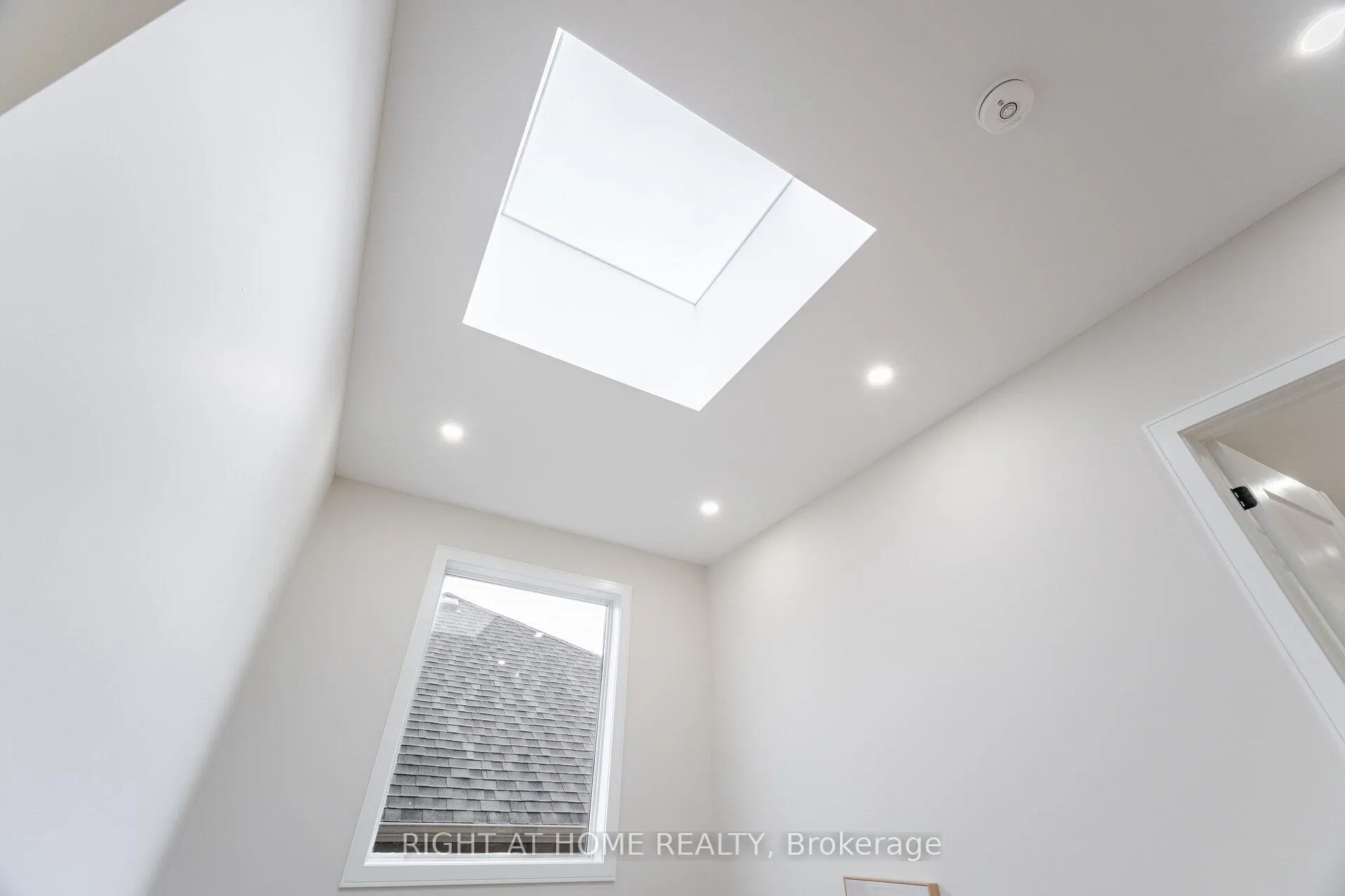 Photo 25 of 1950 Rosebank Road, Pickering, Amberlea — HOMEH