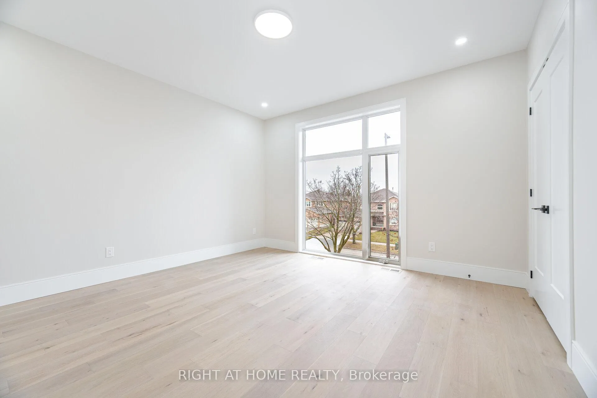 Photo 36 of 1950 Rosebank Road, Pickering, Amberlea — HOMEH