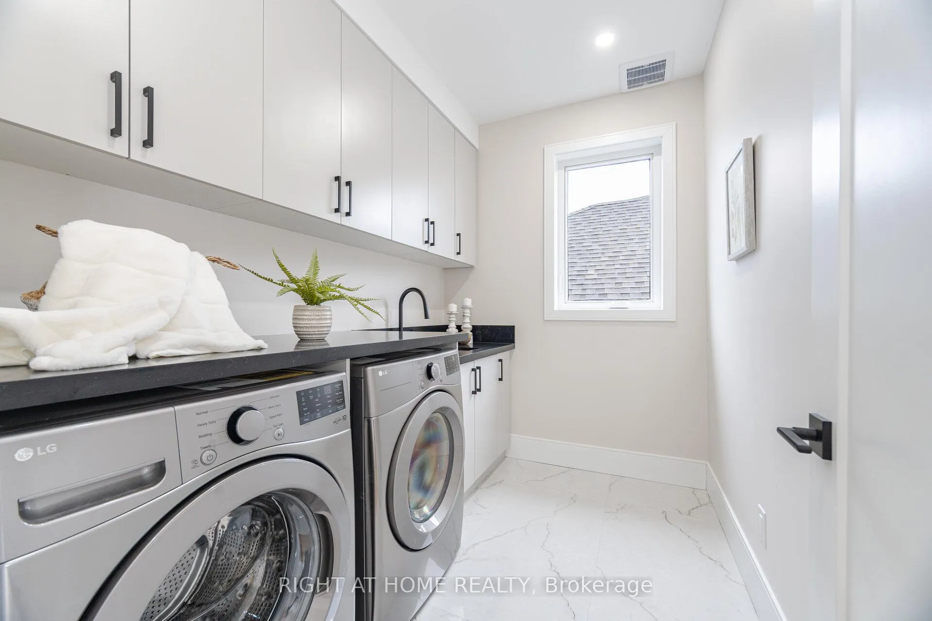 Photo 38 of 1950 Rosebank Road, Pickering, Amberlea — HOMEH