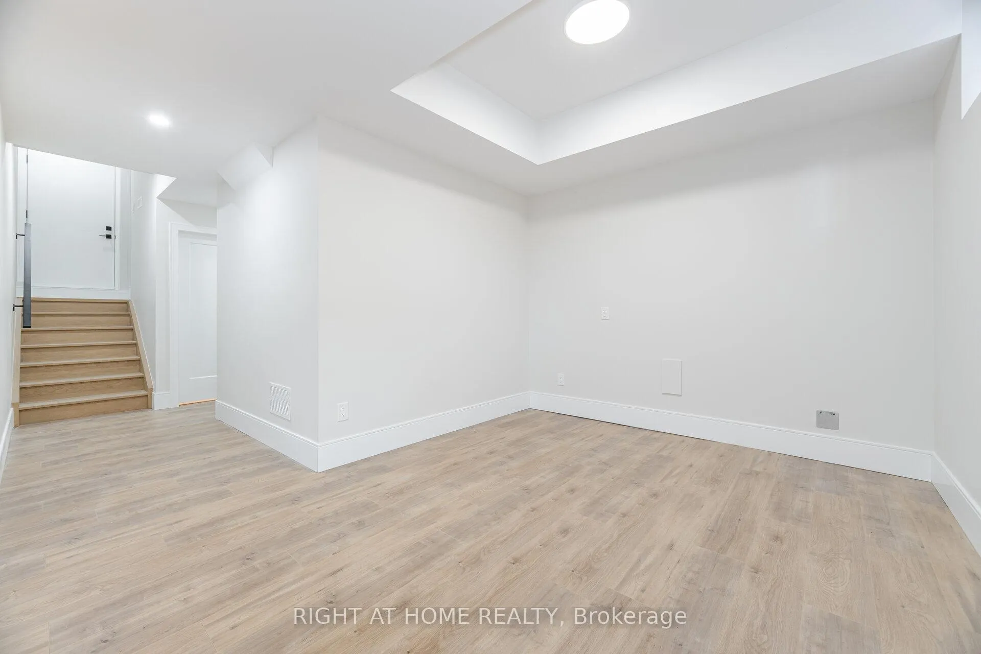 Photo 39 of 1950 Rosebank Road, Pickering, Amberlea — HOMEH