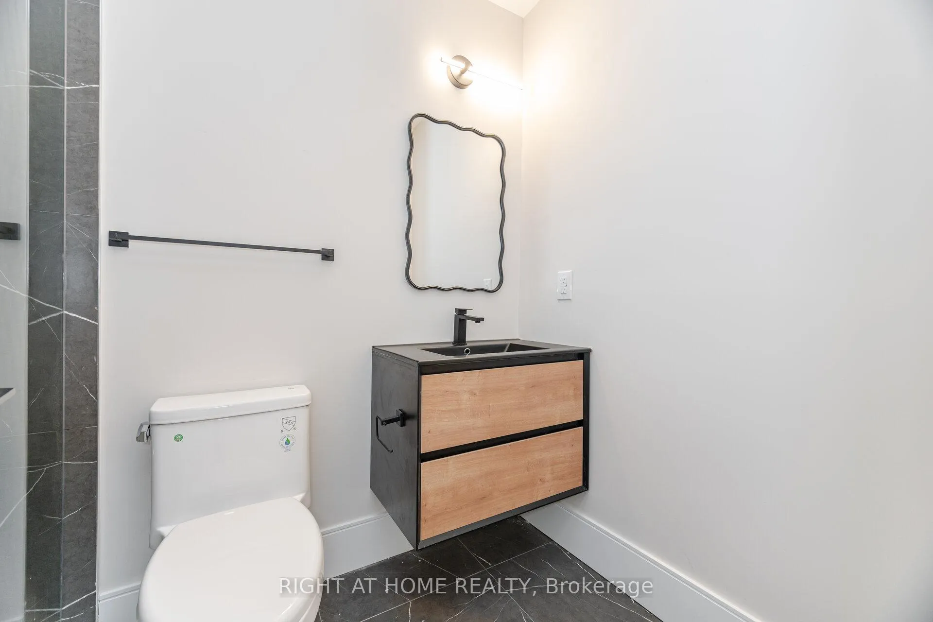 Photo 45 of 1950 Rosebank Road, Pickering, Amberlea — HOMEH