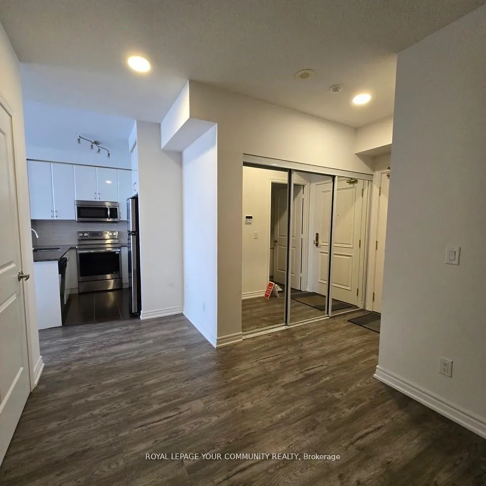 Photo 7 of Unit 312, 9245 Jane Street, Vaughan, Maple — HOMEH