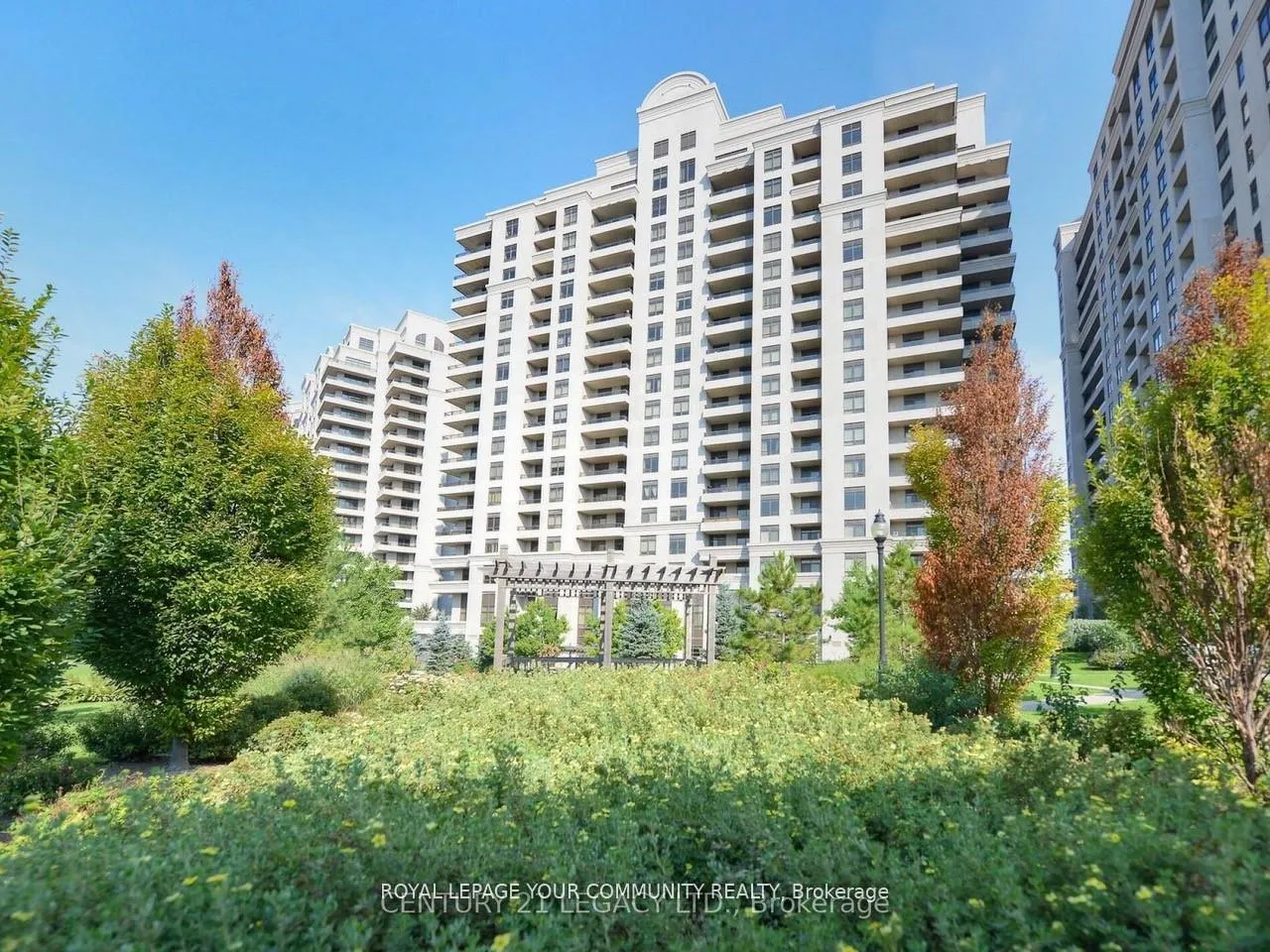 Photo 24 of Unit 312, 9245 Jane Street, Vaughan, Maple — HOMEH