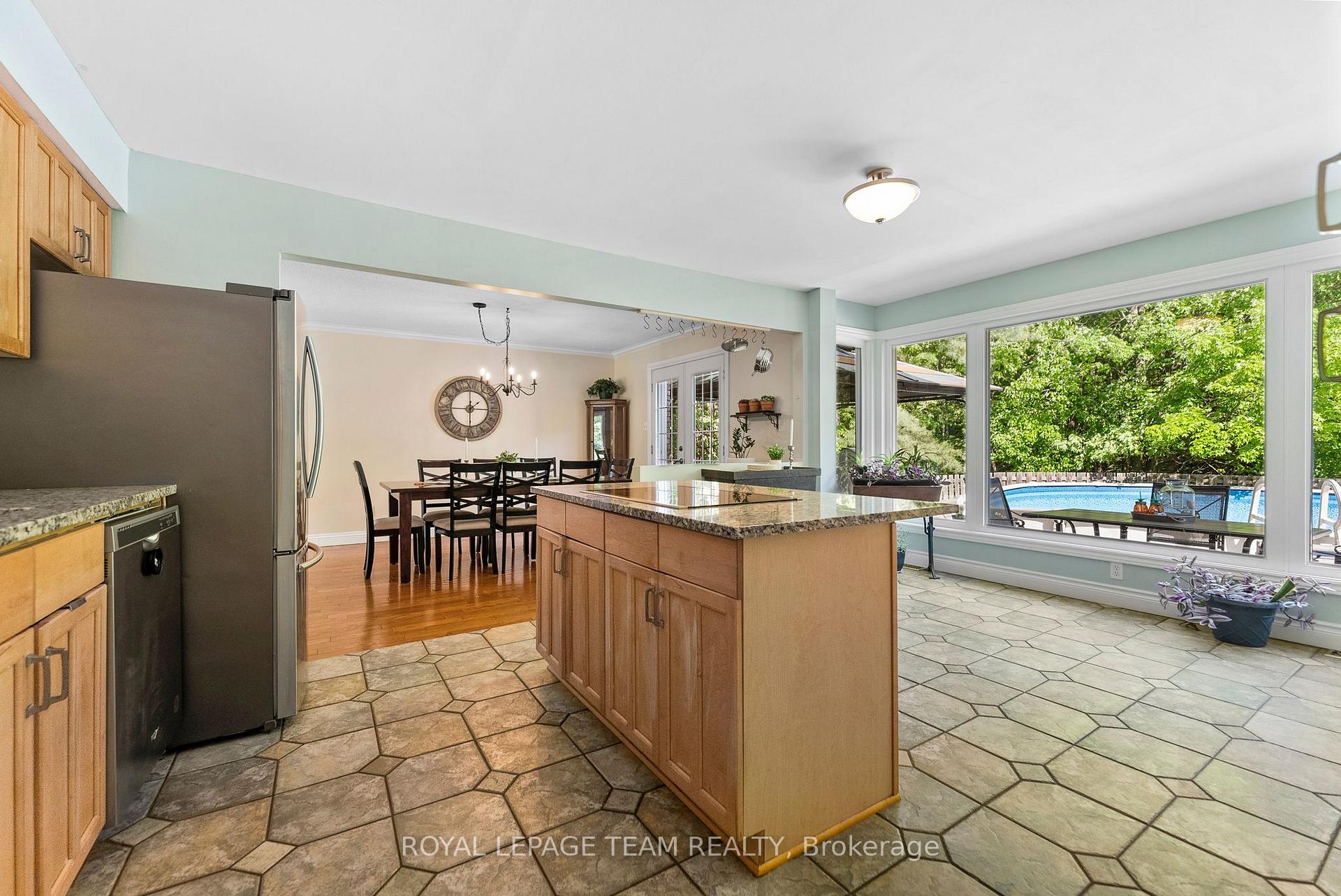 Photo 10 of 132 Manion Road, Ottawa, Huntley Ward (South West) — HOMEH