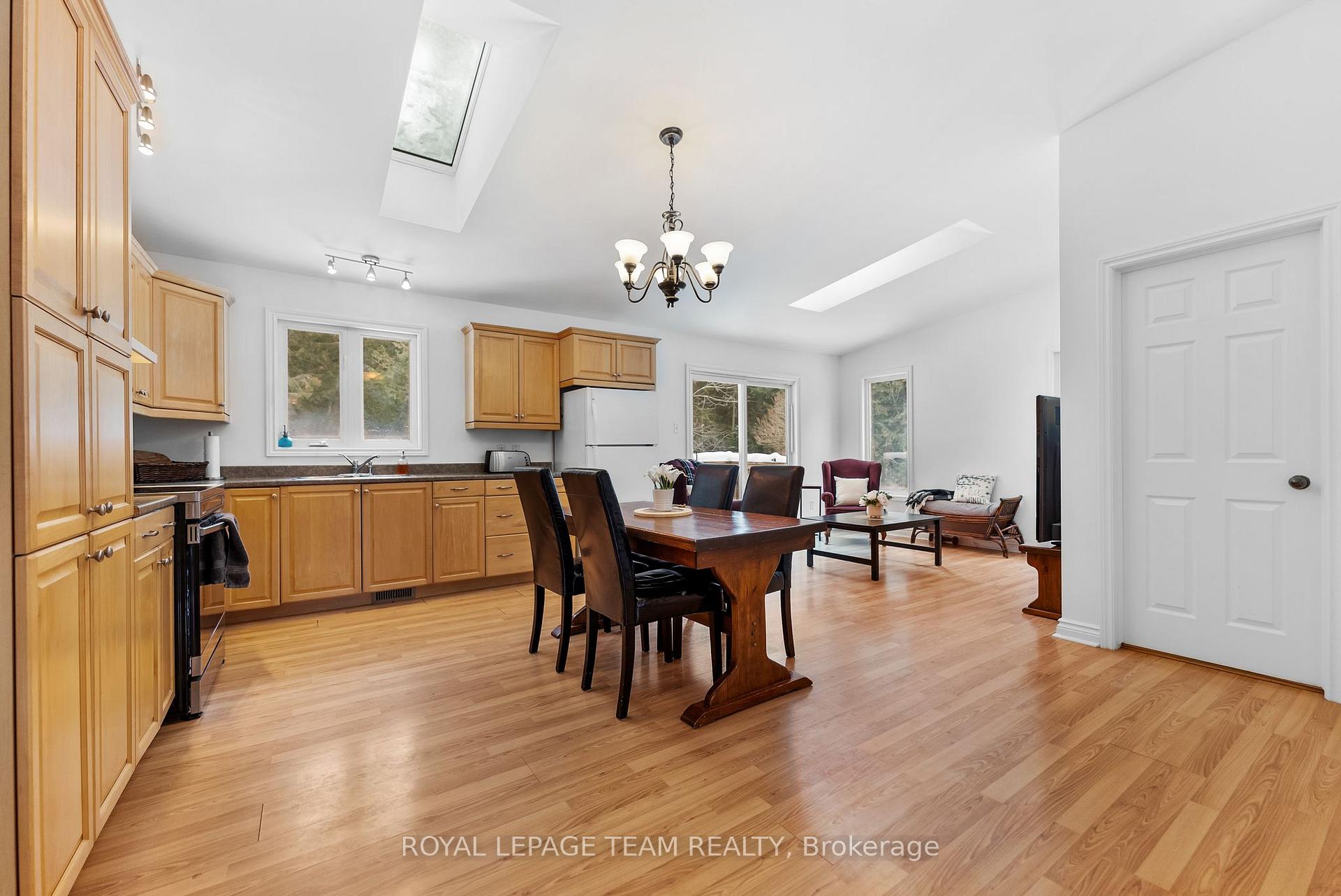 Photo 19 of 132 Manion Road, Ottawa, Huntley Ward (South West) — HOMEH