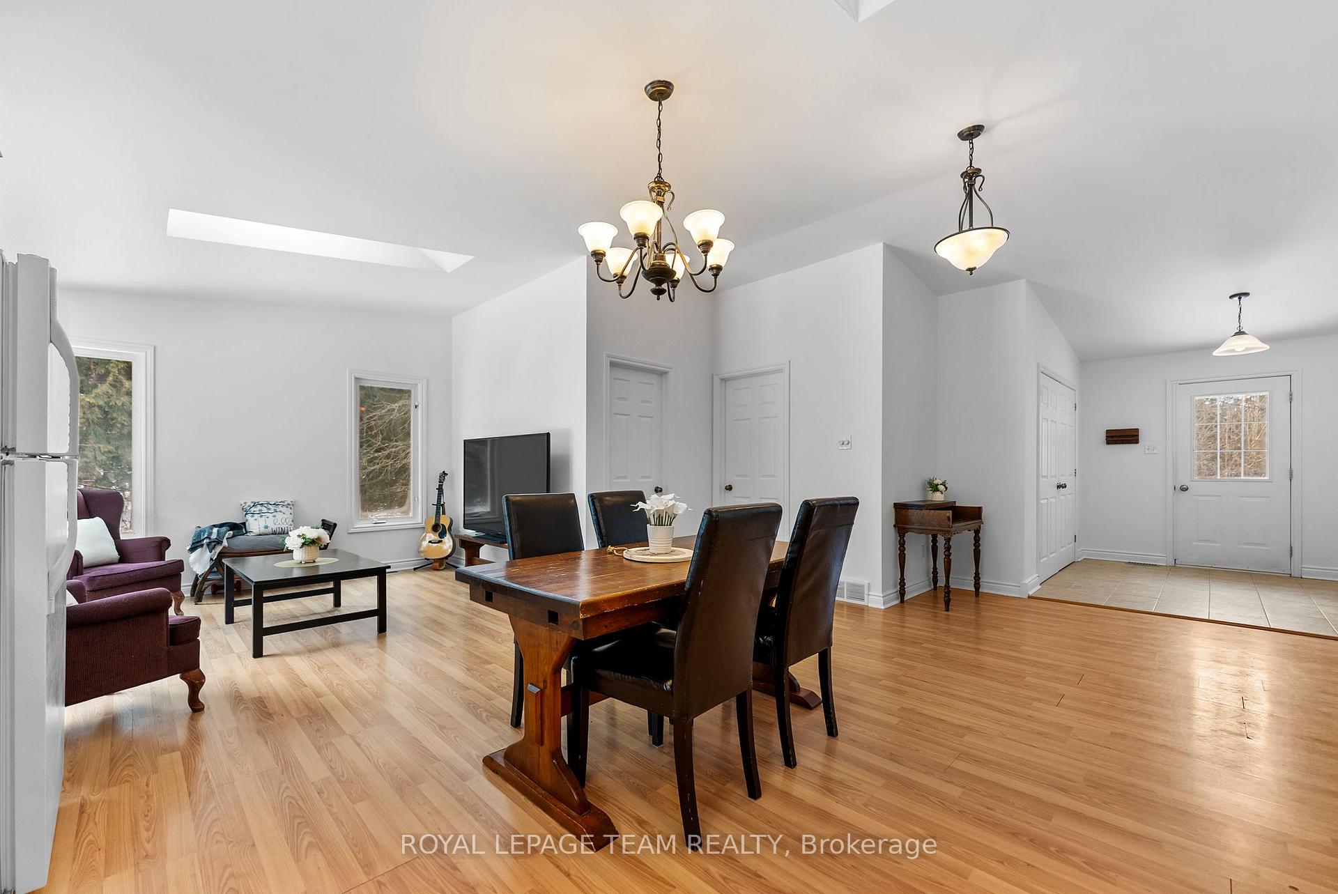 Photo 20 of 132 Manion Road, Ottawa, Huntley Ward (South West) — HOMEH