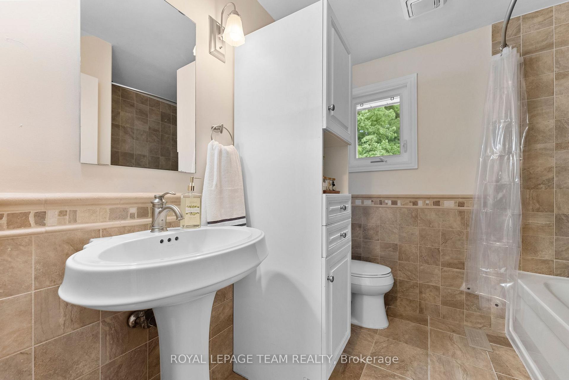 Photo 32 of 132 Manion Road, Ottawa, Huntley Ward (South West) — HOMEH