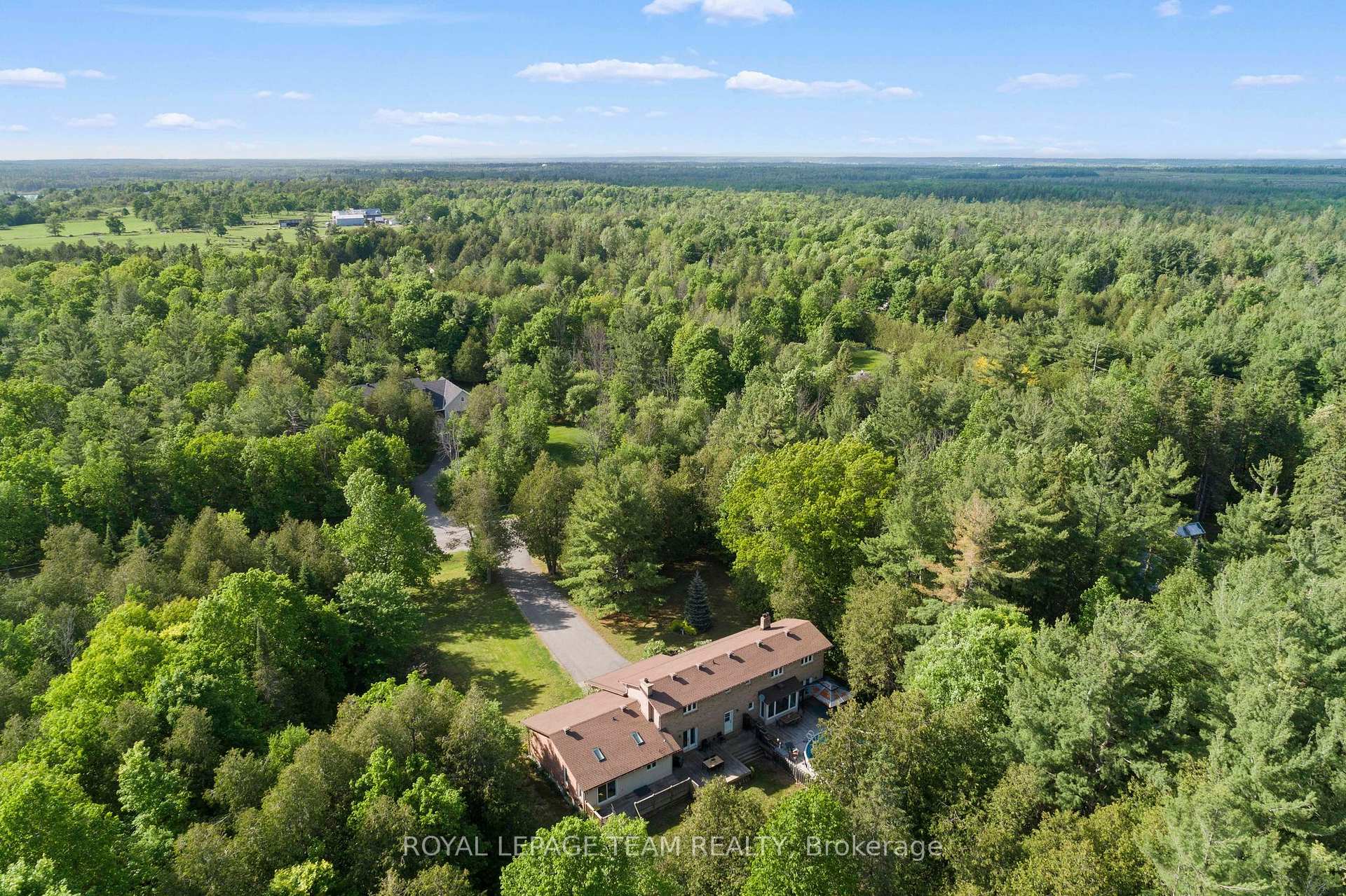 Photo 46 of 132 Manion Road, Ottawa, Huntley Ward (South West) — HOMEH
