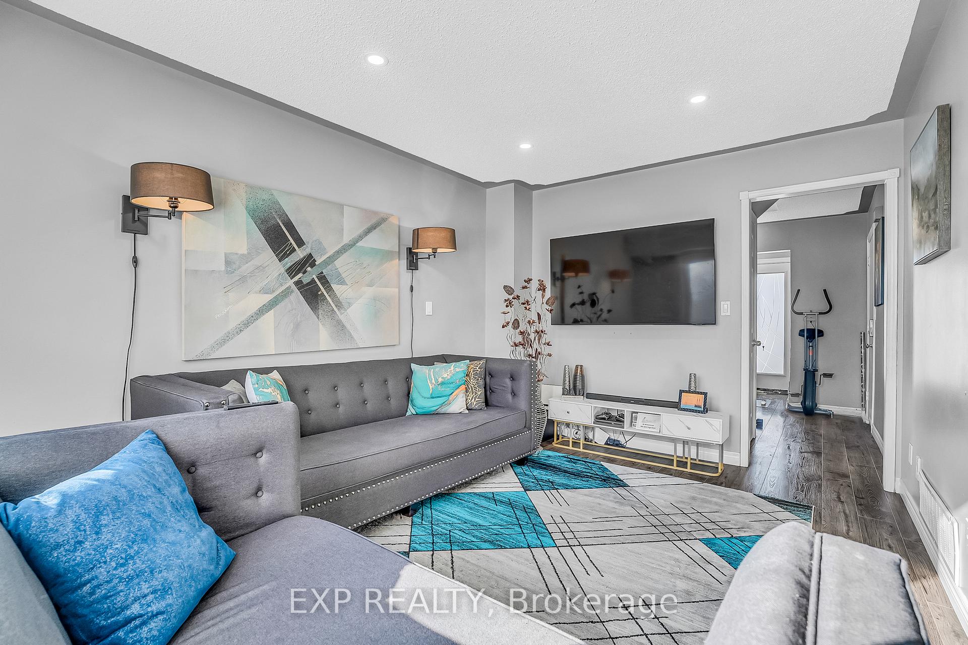 Photo 8 of 88 Waverley Road, Clarington, Bowmanville — HOMEH
